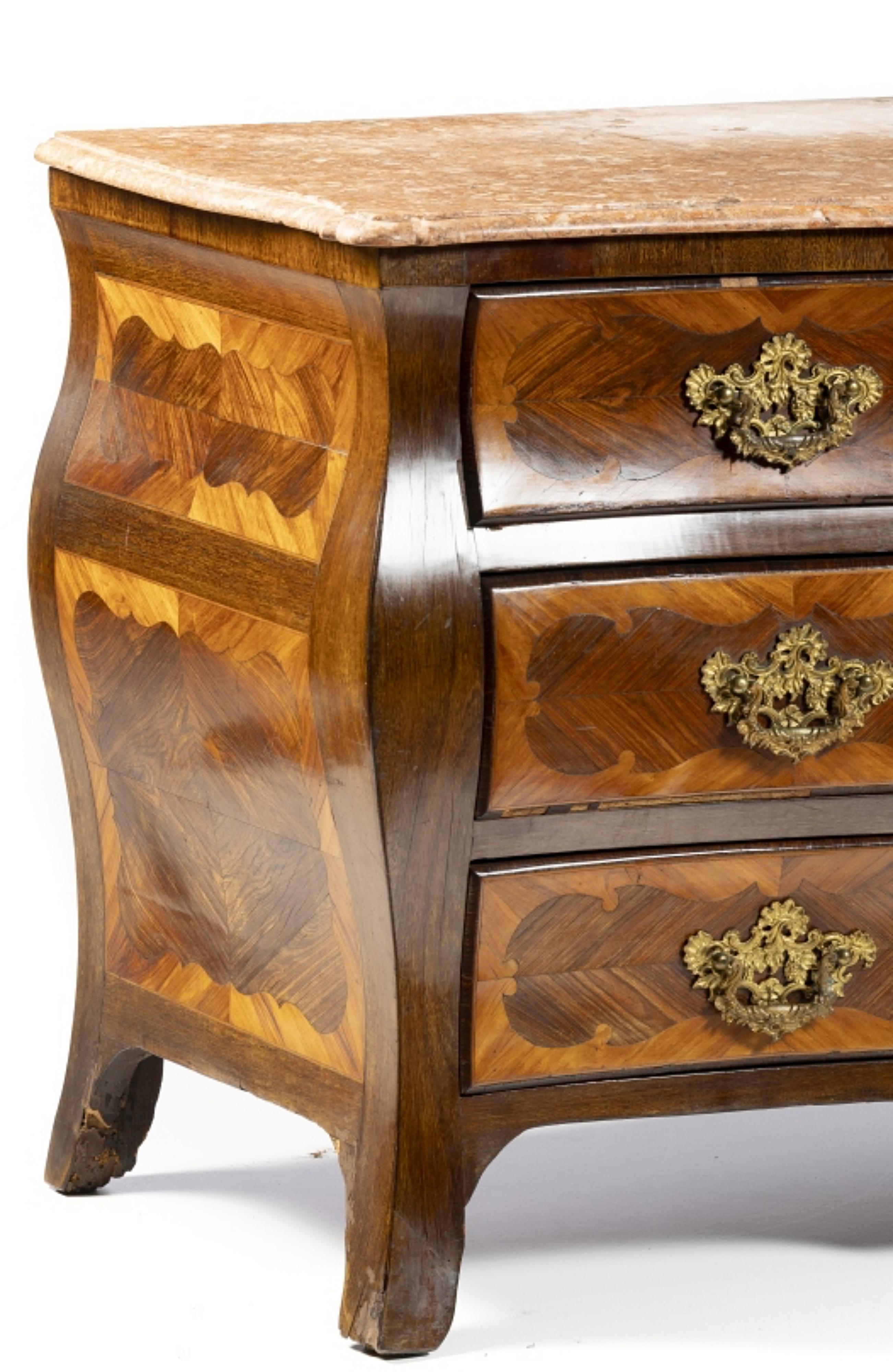 Hand-Crafted AMAZING CHEST OF DRAWERS  French, 18th century For Sale