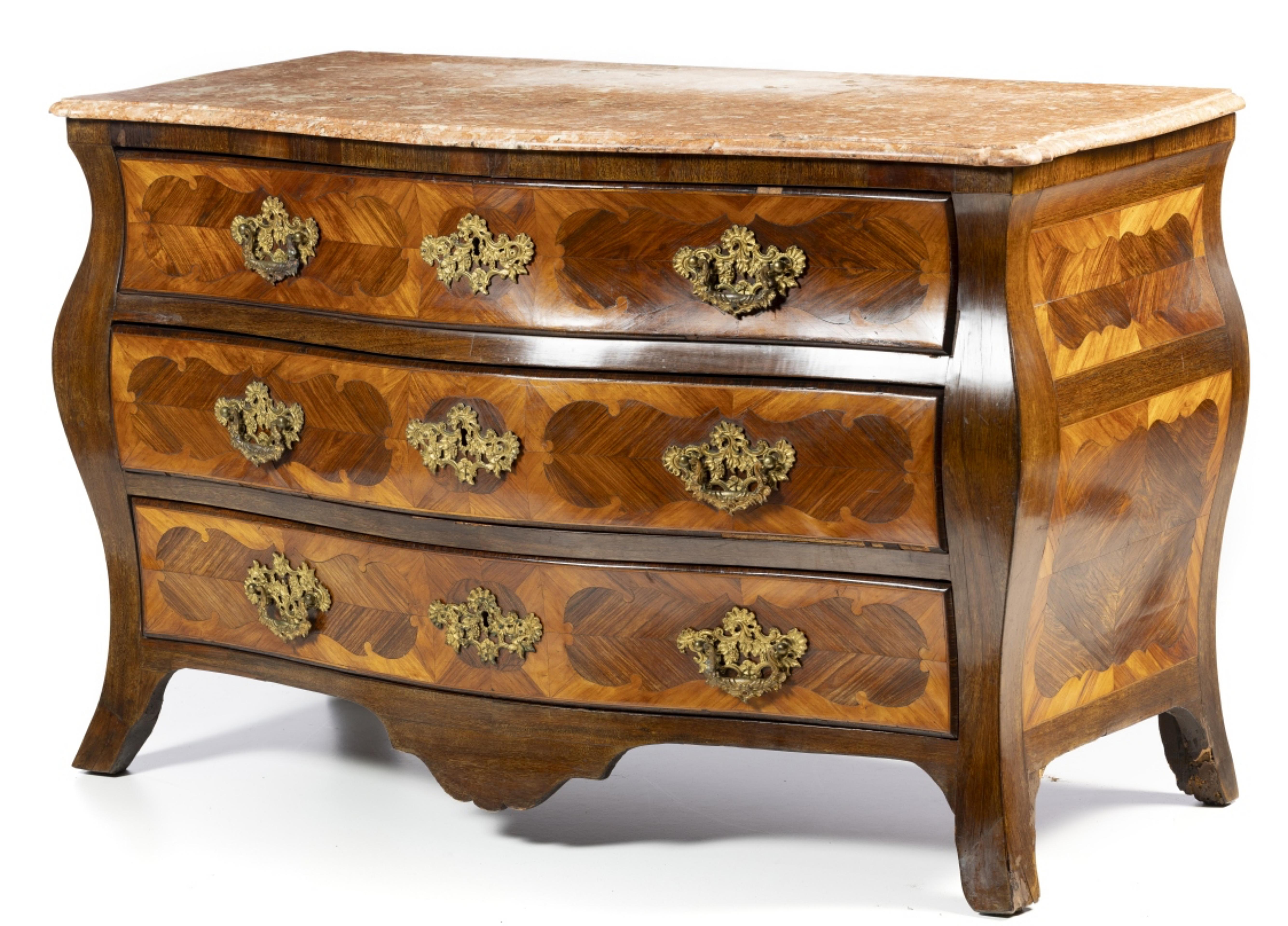18th Century AMAZING CHEST OF DRAWERS  French, 18th century For Sale