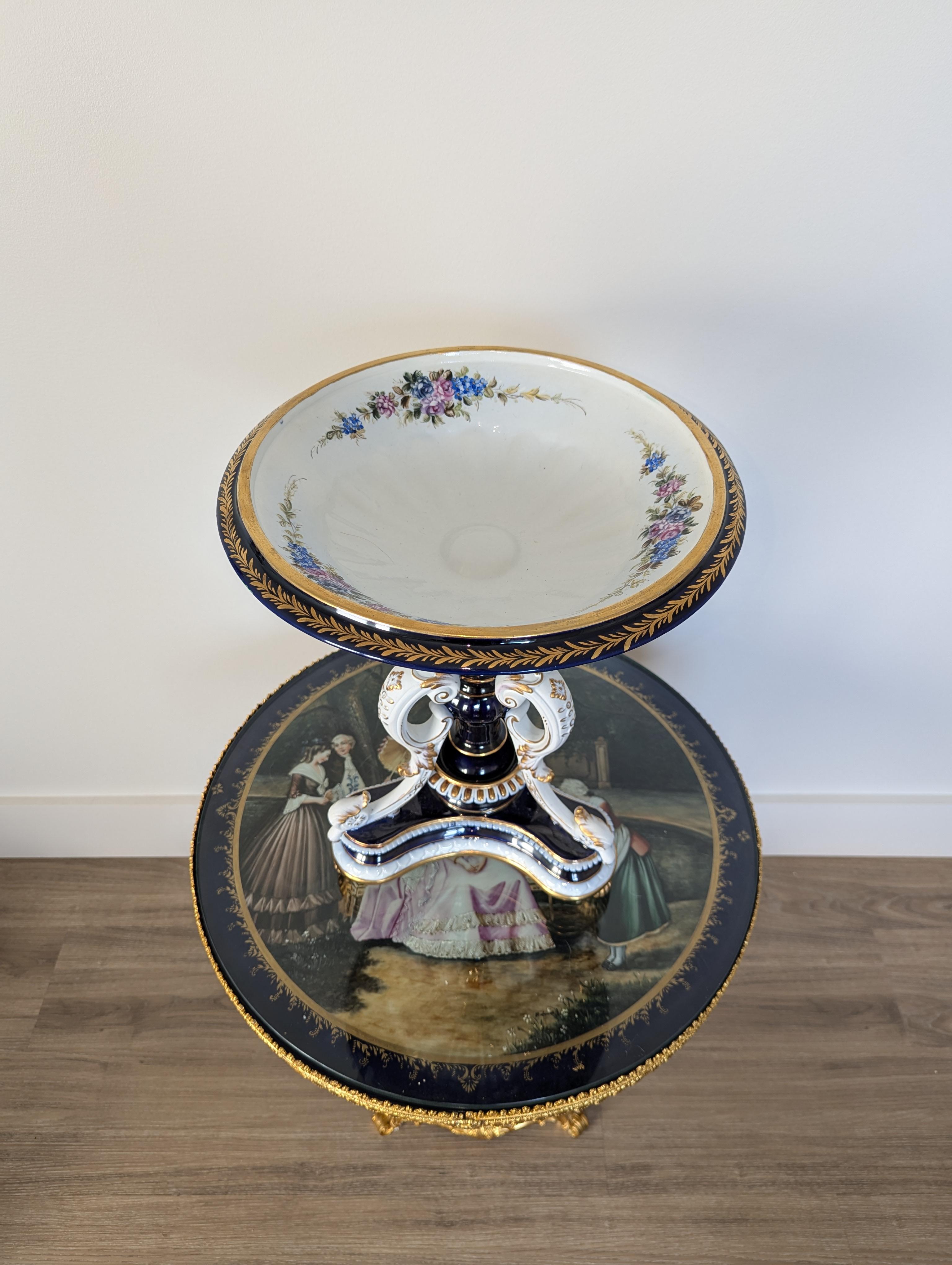 Sconosciuto Stupefacente composta in blu cobalto e oro bianco con figure floreali in stile Meissen in vendita