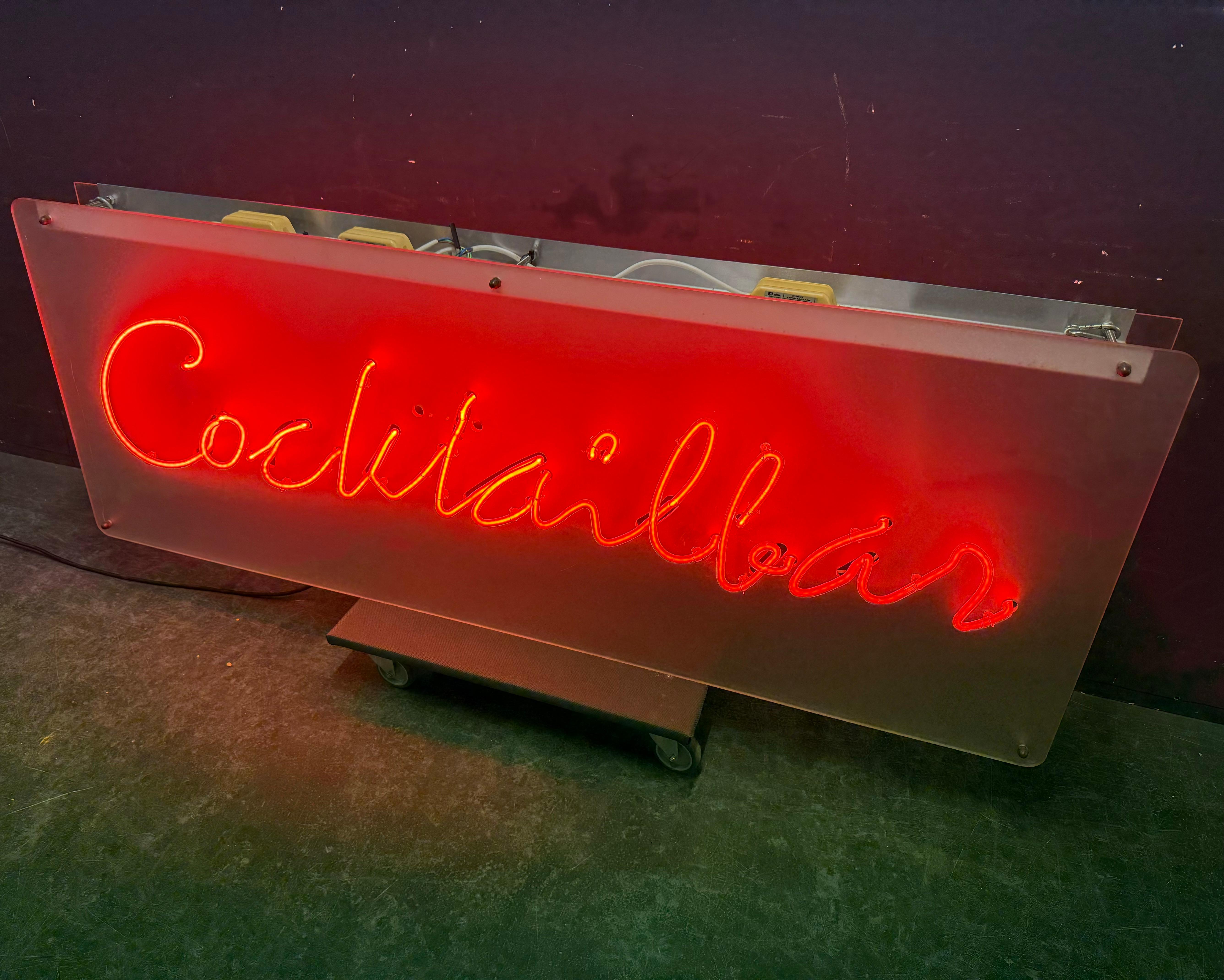 Metal amazing COCKTAILBAR neon sign For Sale