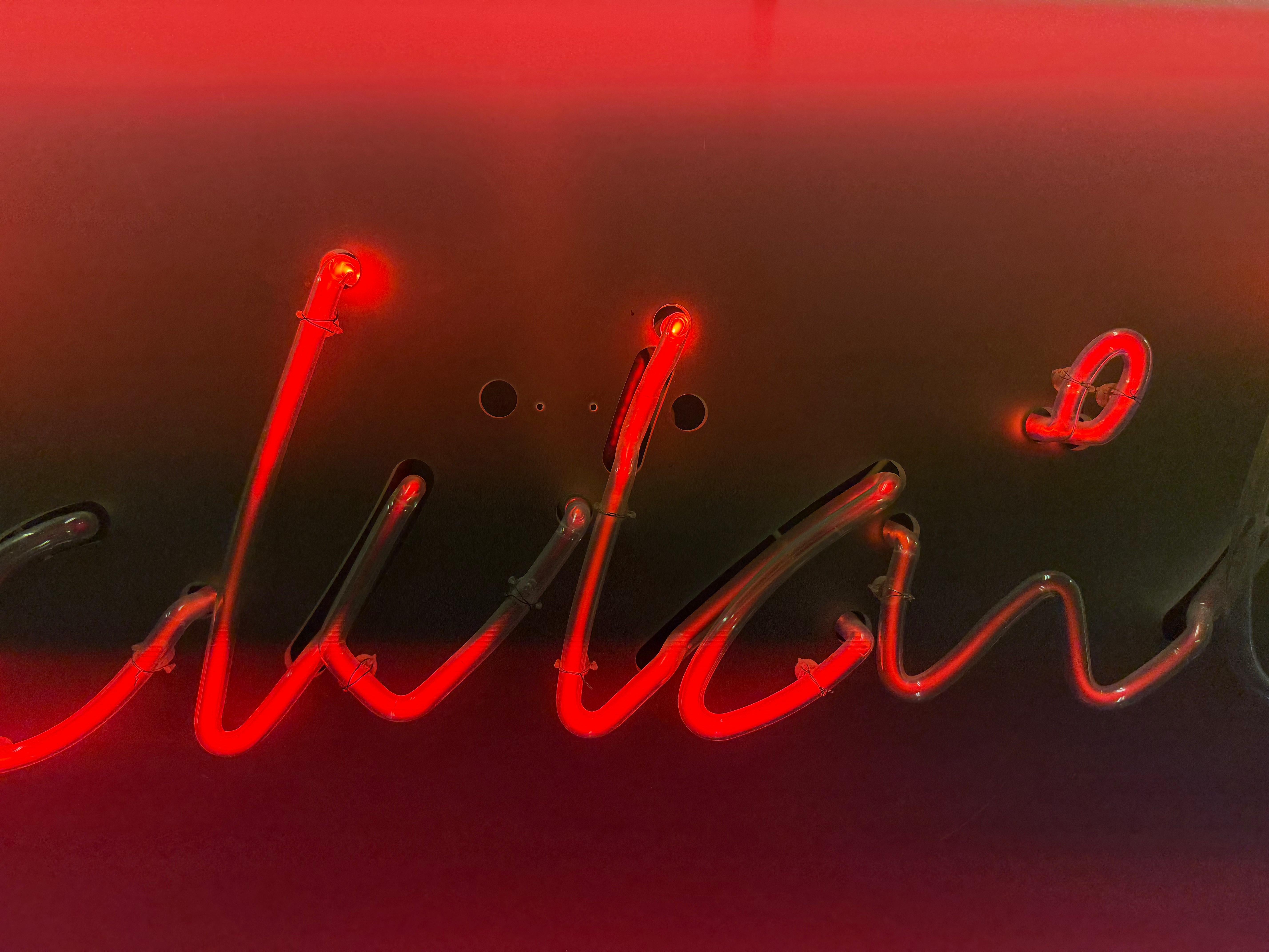 amazing COCKTAILBAR neon sign For Sale 1