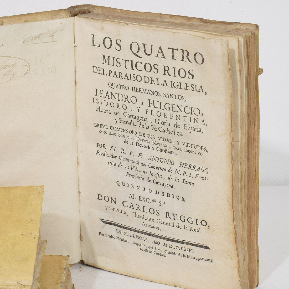 Étonnante Collection de livres en Vellum du 17ème / 19ème siècle, altérés par les intempéries en vente 6