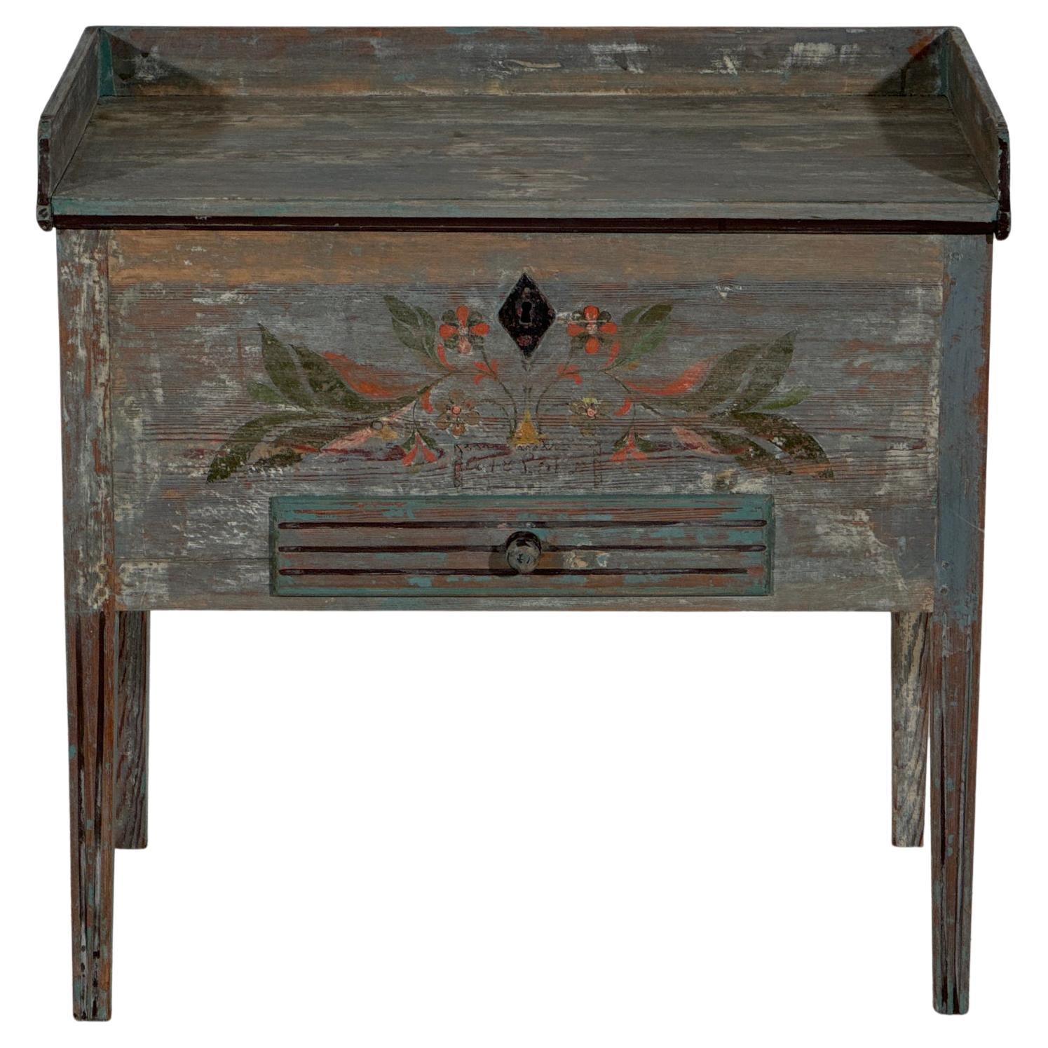 Étonnante table console du Hälsingland en peinture d'origine, vers 1830. en vente