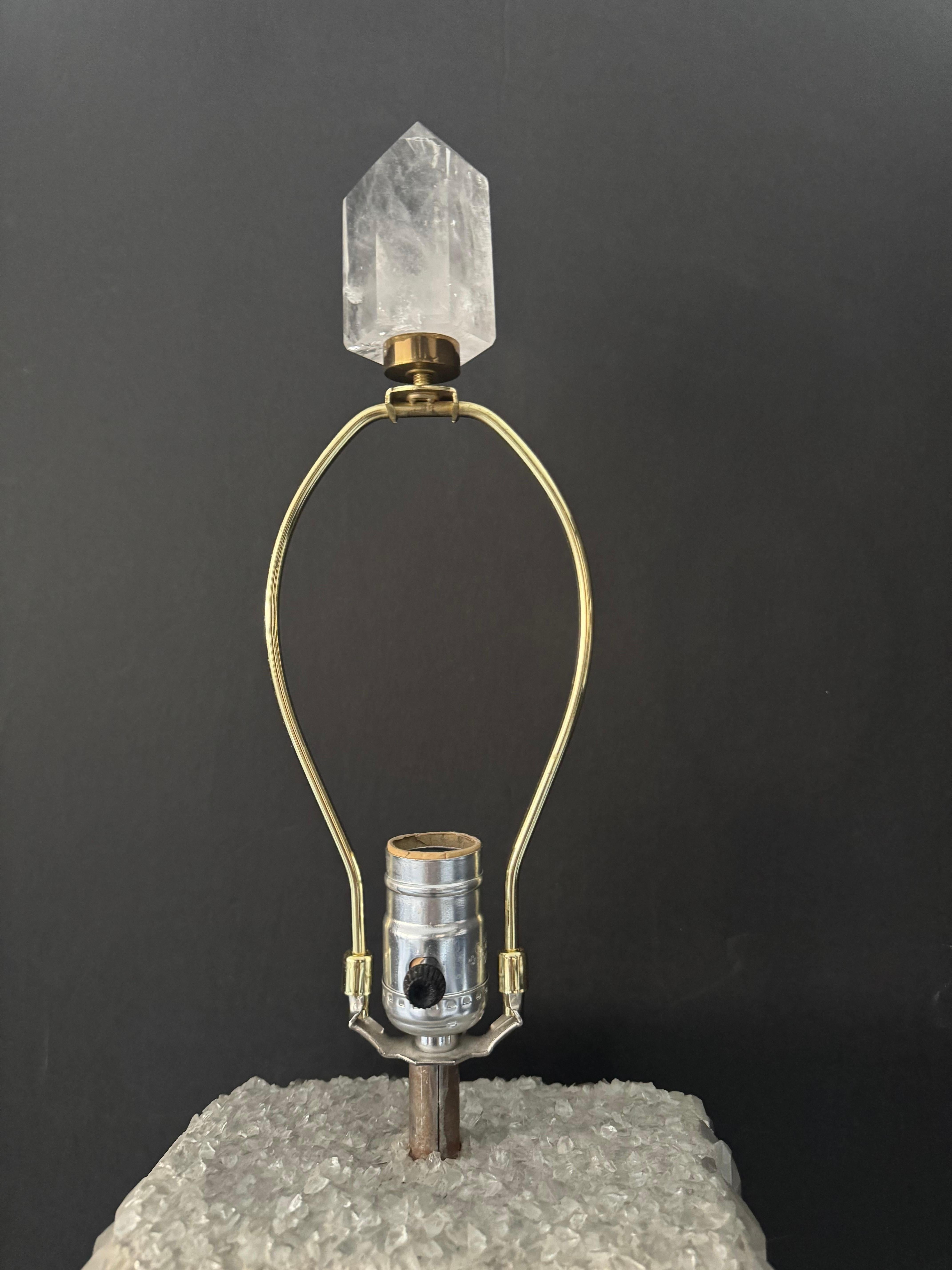 XXIe siècle et contemporain Étonnante lampe de table contemporaine en cristal de roche de Kari Jeanne Lobdell en vente