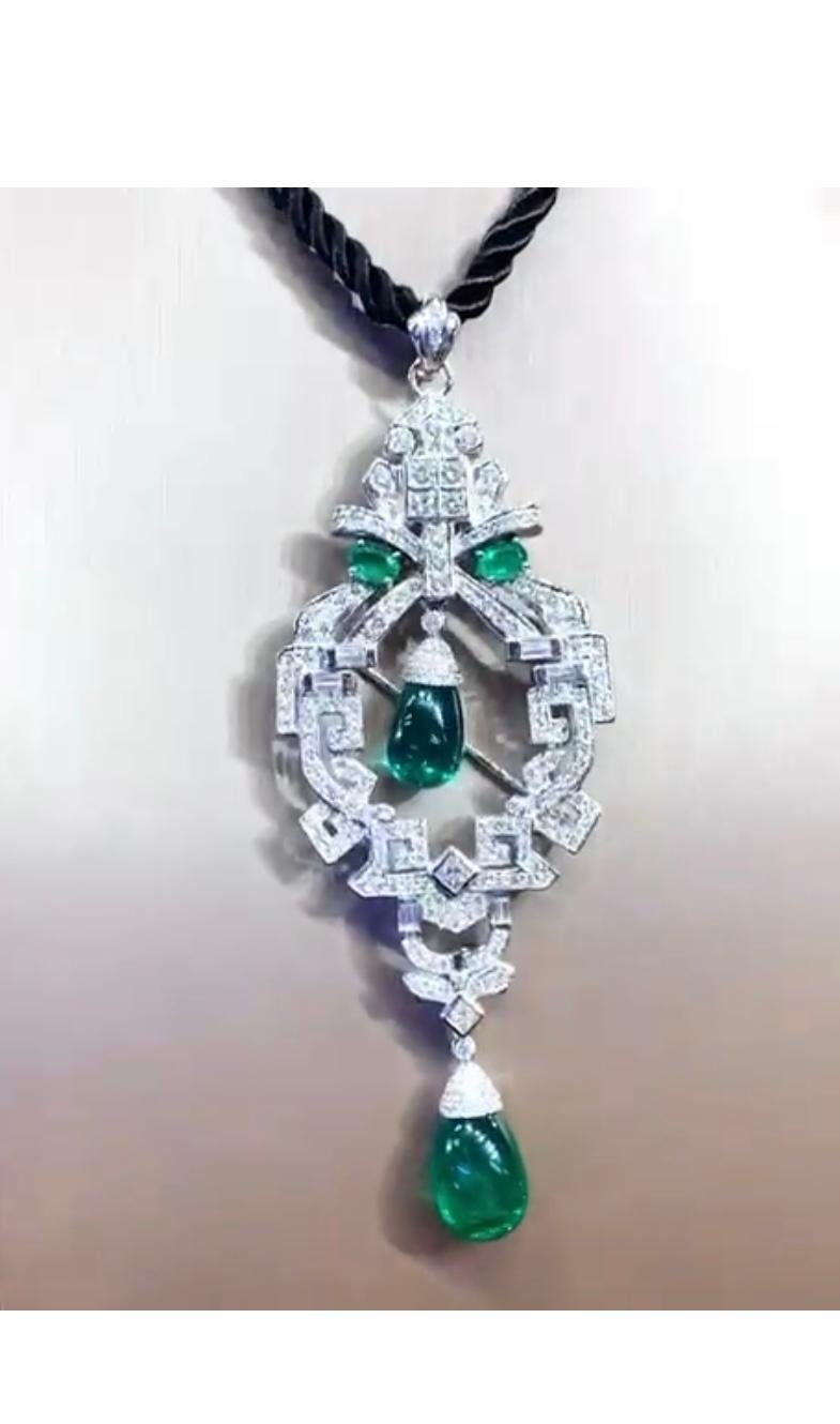 So stunning Art Decô brooch/pendant , you can use as a pendant or as a brooch, in 18k gold with two pieces of Zambia emeralds ct 14,63 + ct 10,01 , two piece of Zambia emeralds ct 1,02 and diamonds ct 5,25 F/VS-VVS.
Handmade jewelry by artisan