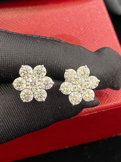 Certified 4.40 Carats Natural Diamonds  18K Gold Flowers Earrings