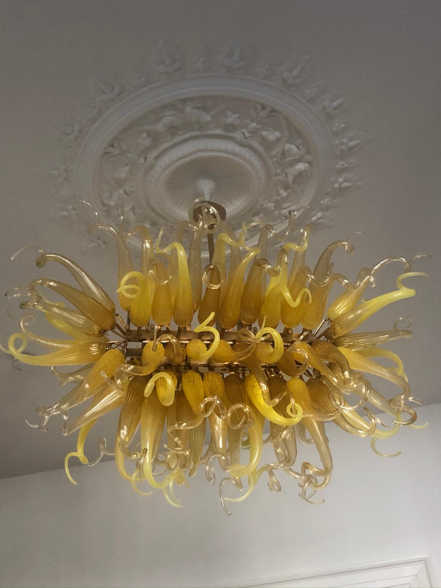 Brass Amazing Dale Chihuly Style Murano Glass Chandelier, Late 20th Century