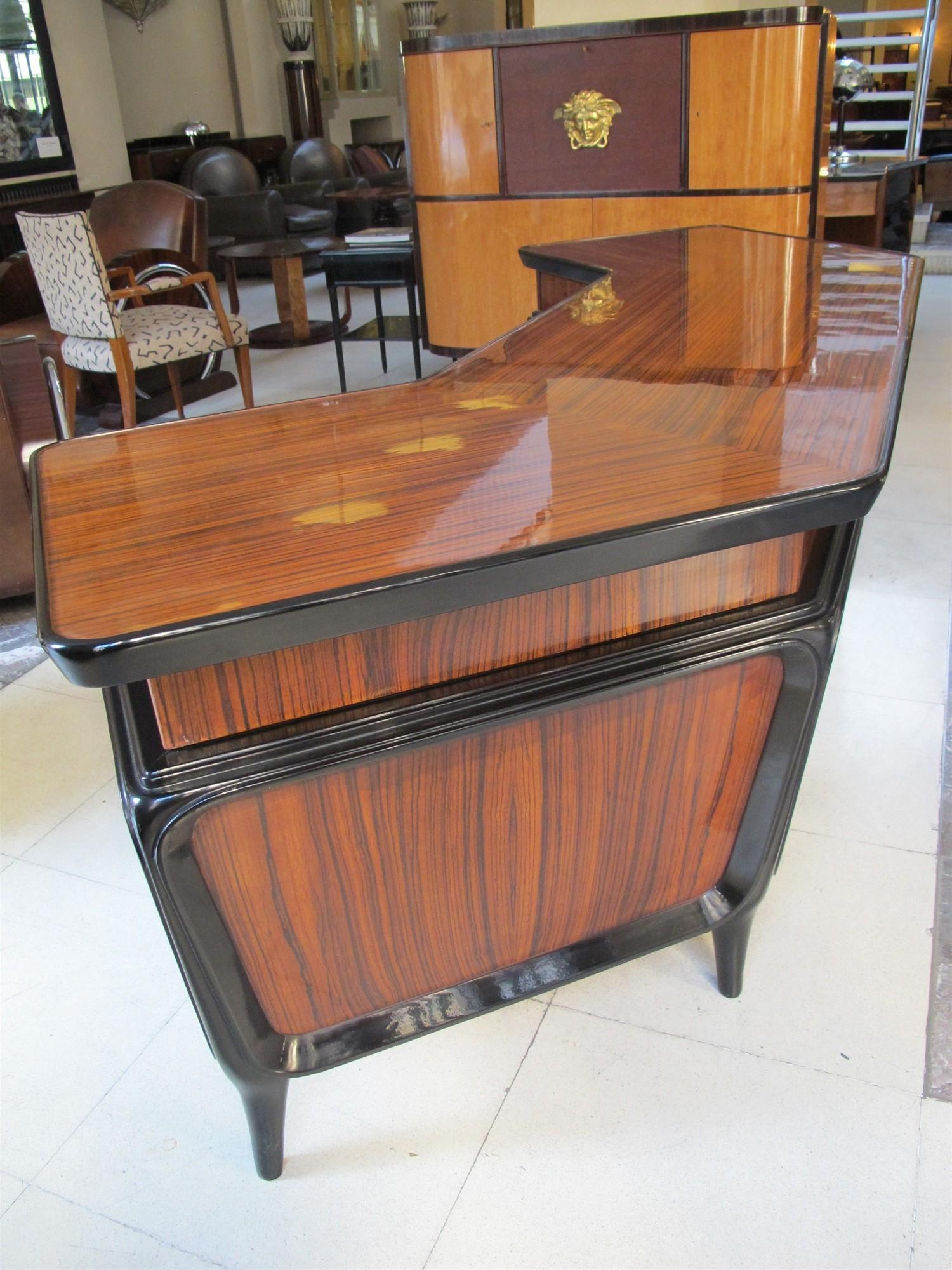 Francese Incredibile scrivania Art Deco 1930 Francia Wood Zebrano in vendita