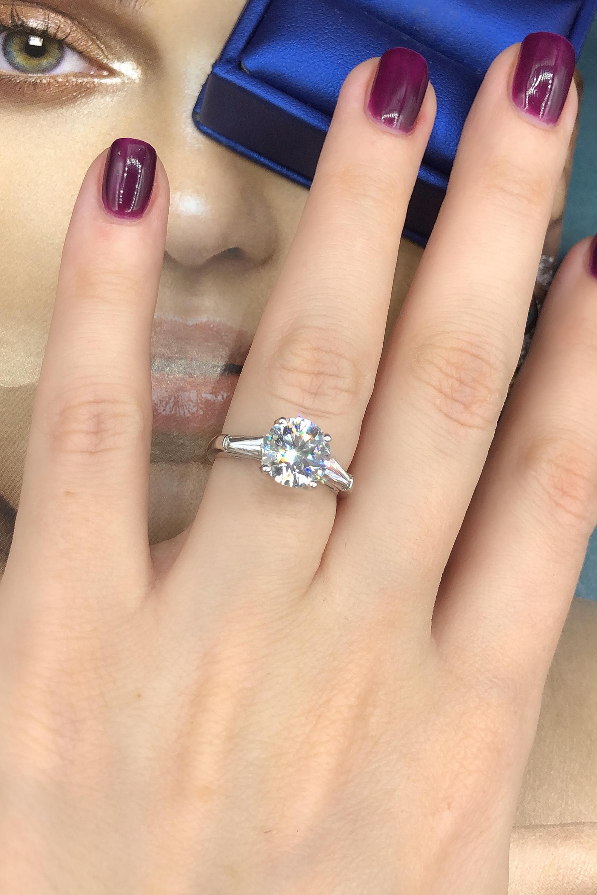 Amazing Diamond Ring In New Condition For Sale In New York, NY