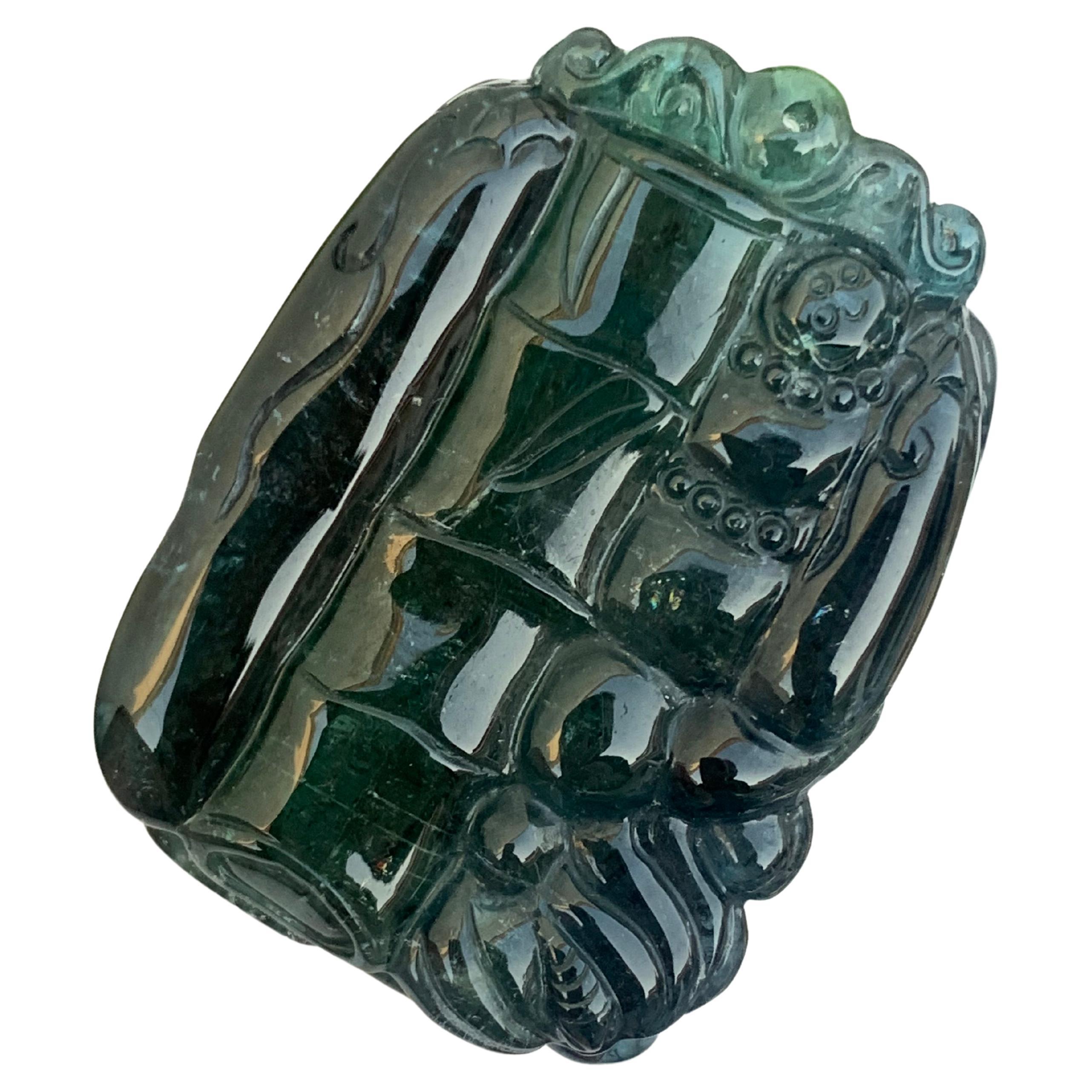 Magnifique sculpture de tourmaline naturelle de 119,05 carats pour collier de bijoux