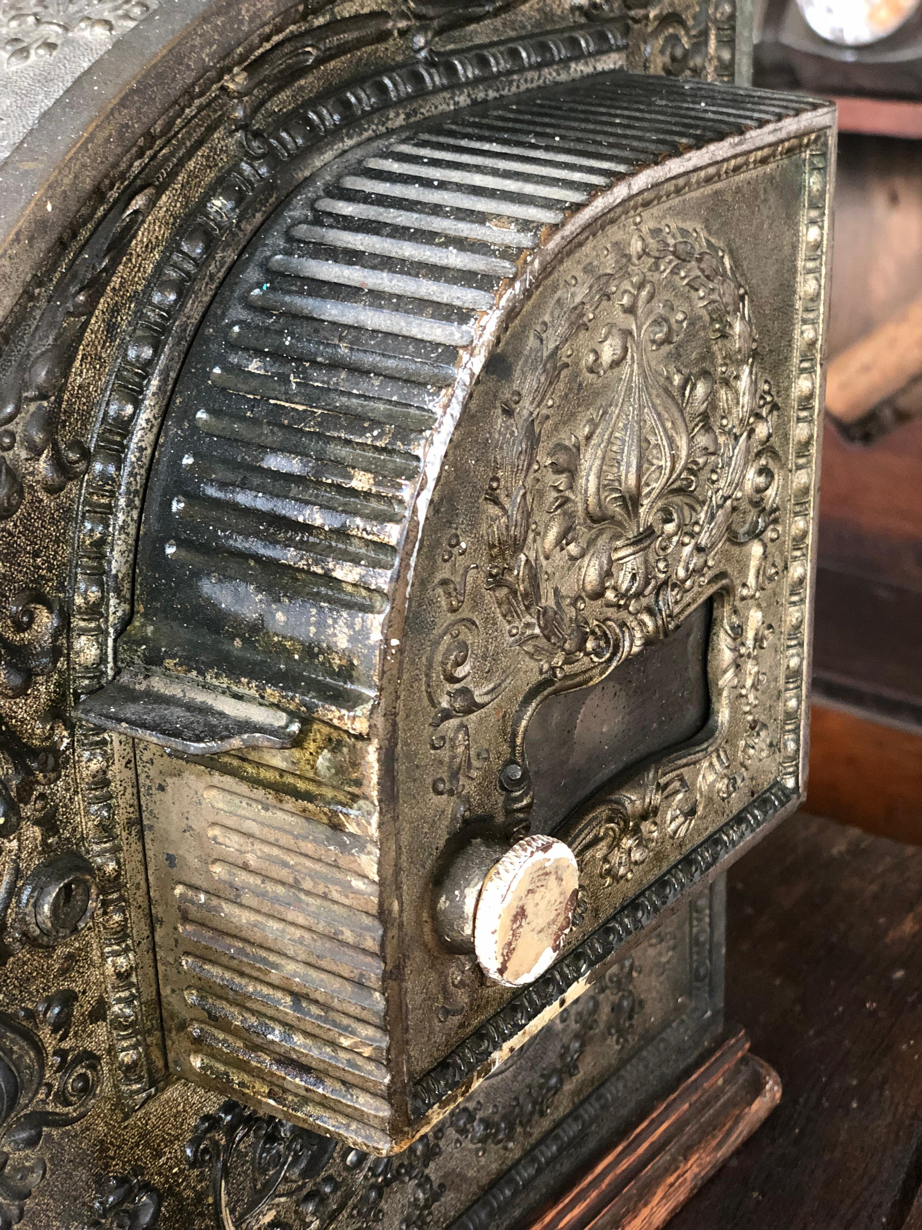 Early 20th Century Amazing Early 1900s National Brass Cash Register from México