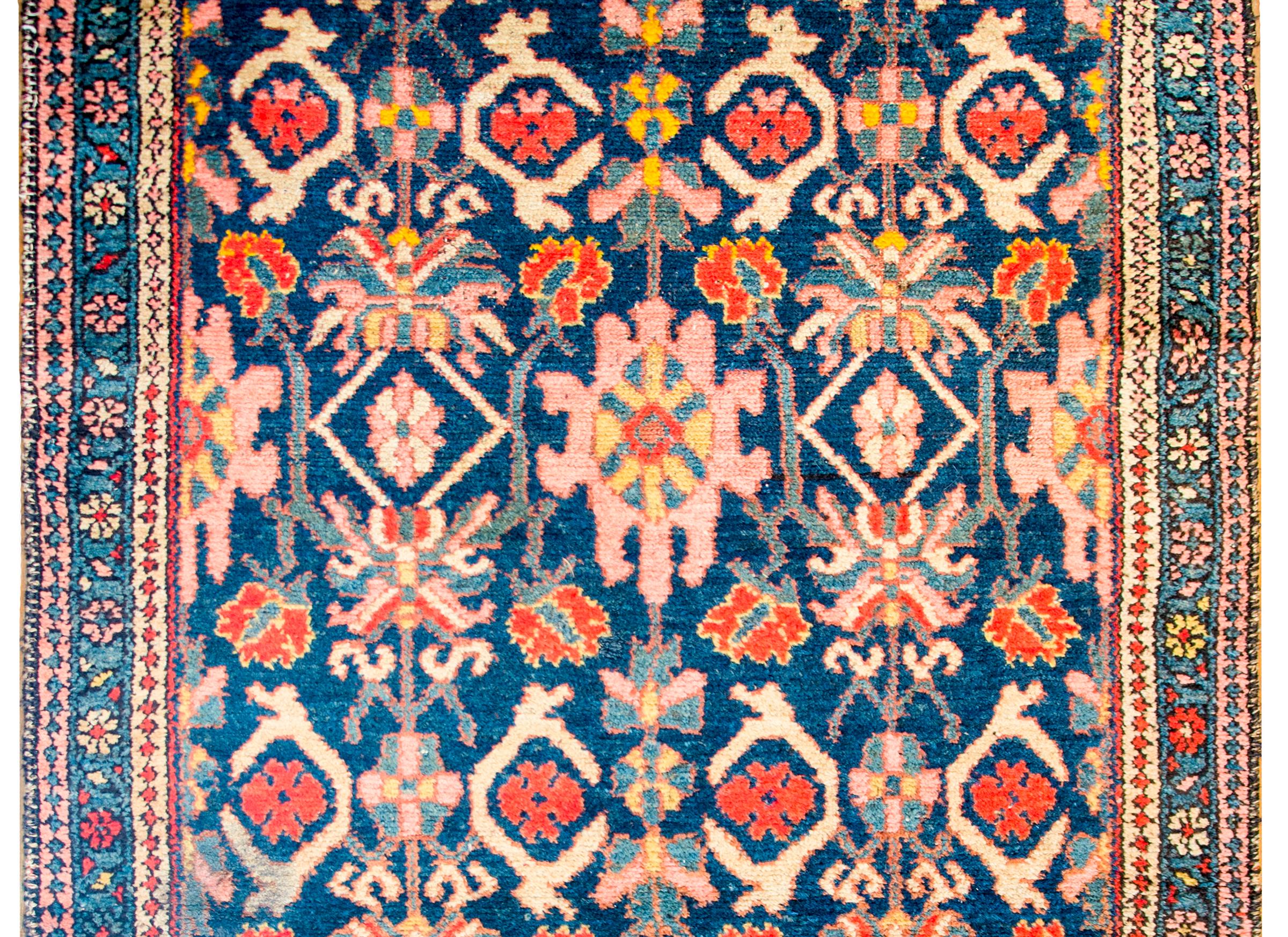 Amazing Early 20th Century Antique Malayer Rug 1