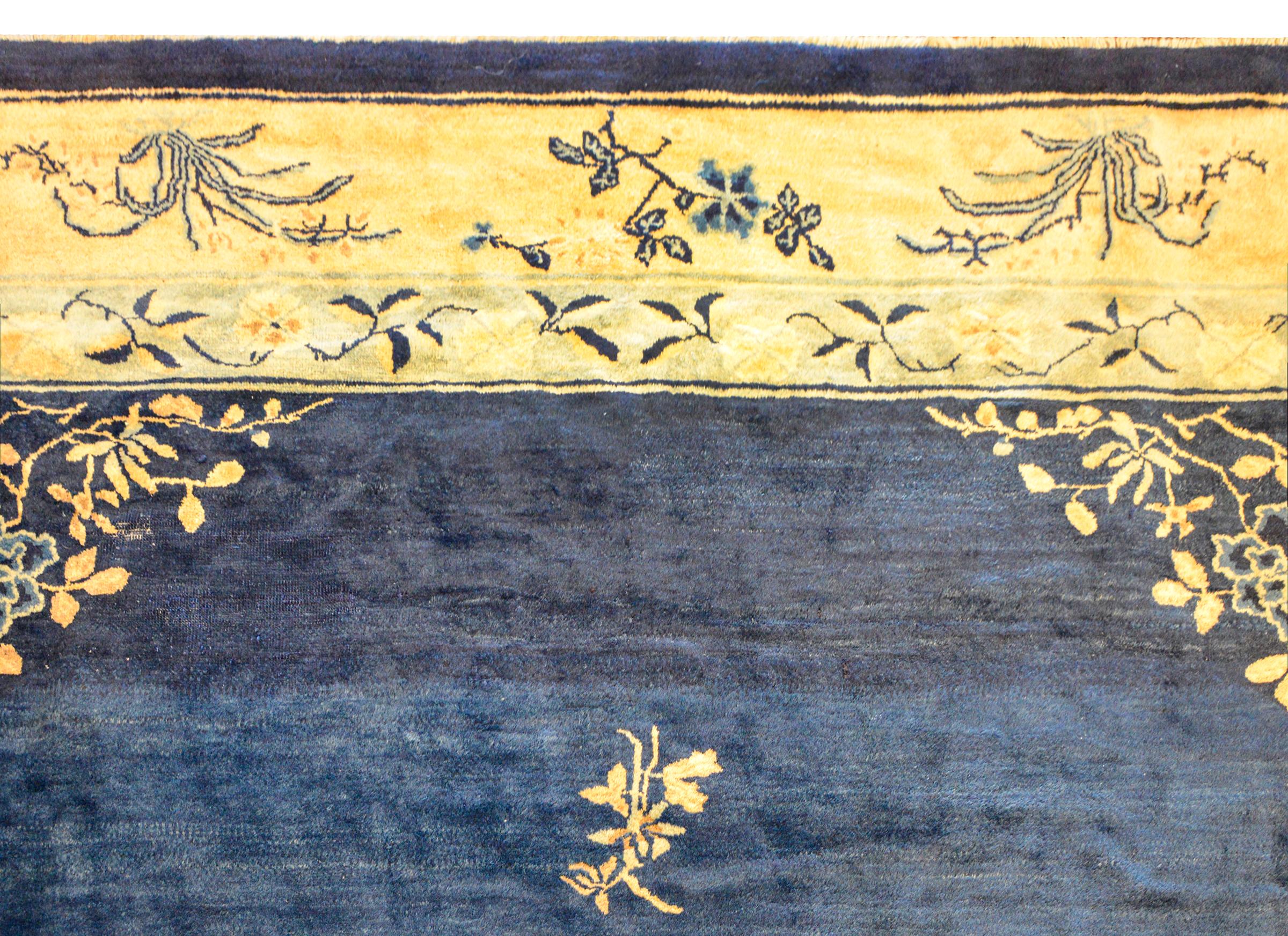 Début du 20ème siècle Magnifique tapis de Pékin du début du XXe siècle en vente