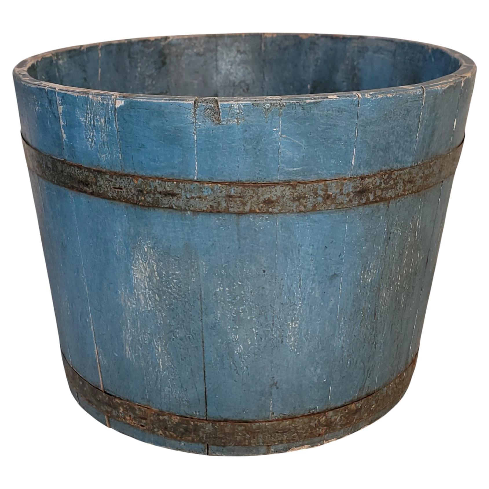 Amazing Early 20Thc Blue Painted Bucket