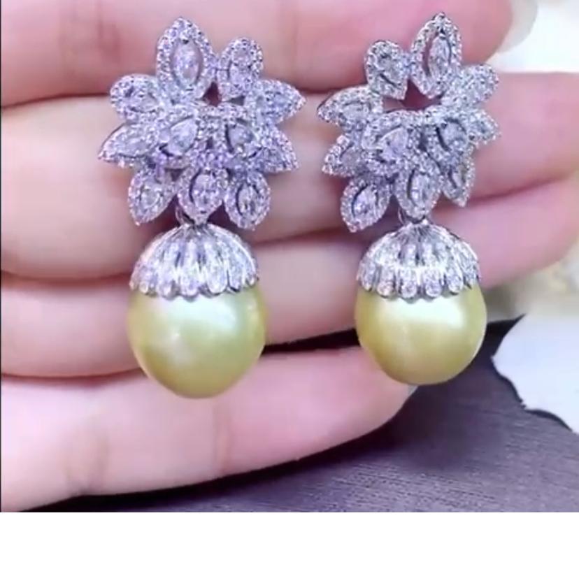 Women's GIT Certified Golden South Sea Pearls 14mm Diamonds 3.35 Ct 18k Gold Earrings  For Sale