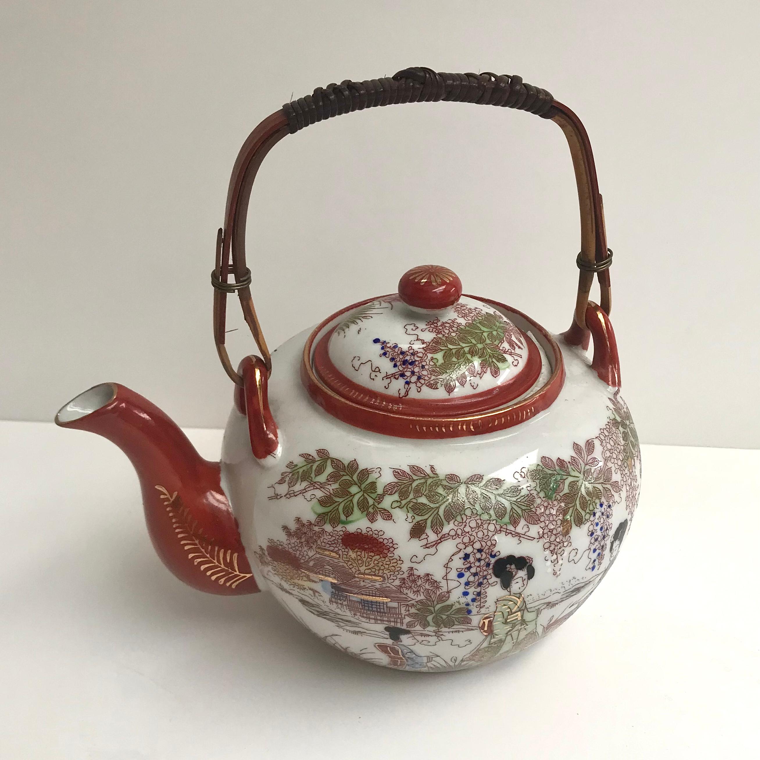 Außergewöhnliches Eierschalen-Porzellan-Couchtisch-Service mit Lithophane aus Japan, 1940er Jahre (Japonismus) im Angebot