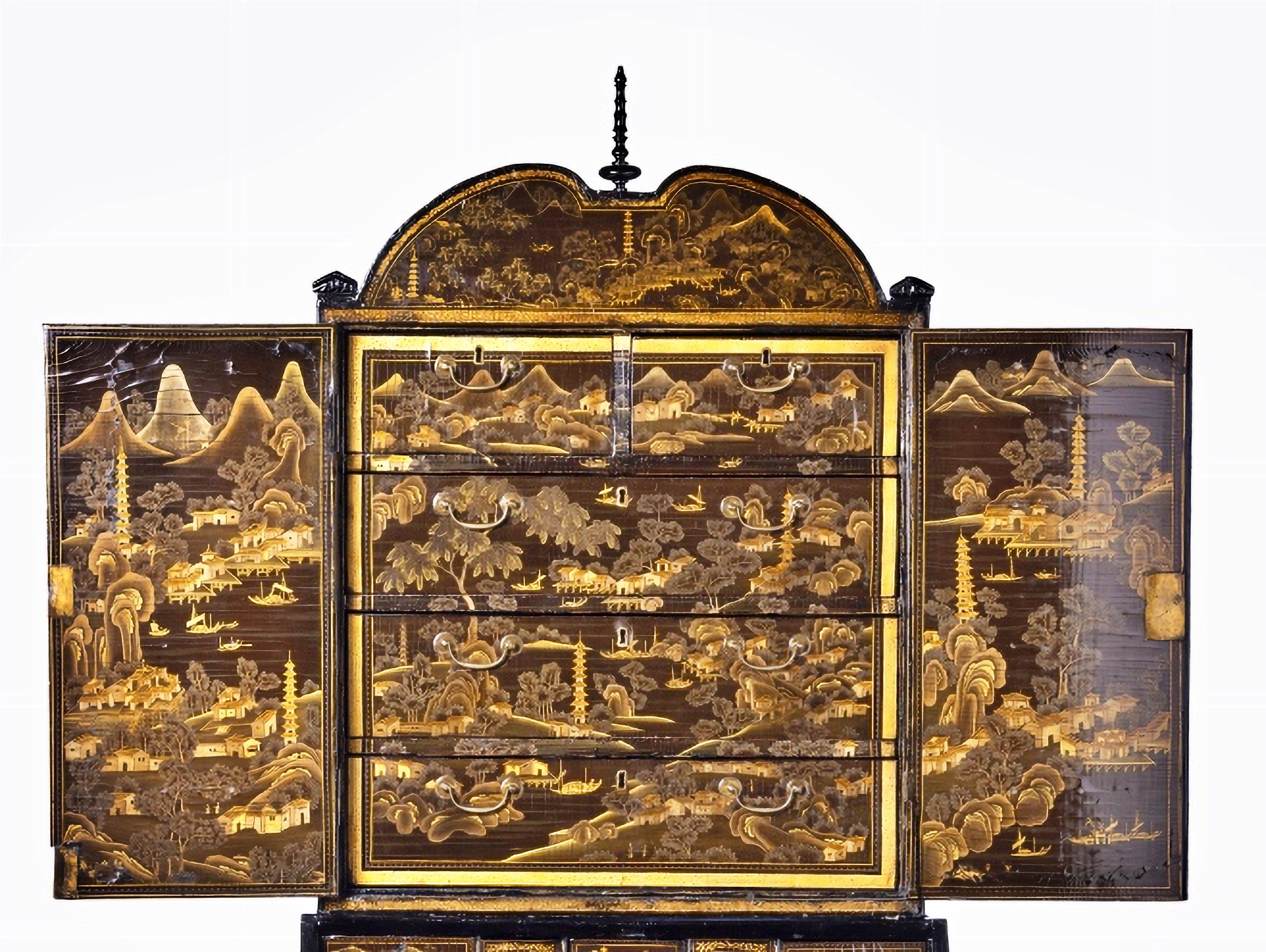Hand-Carved AMAZING ENGLISH STATIONERY BIN WITH LIFTING 18th Century For Sale