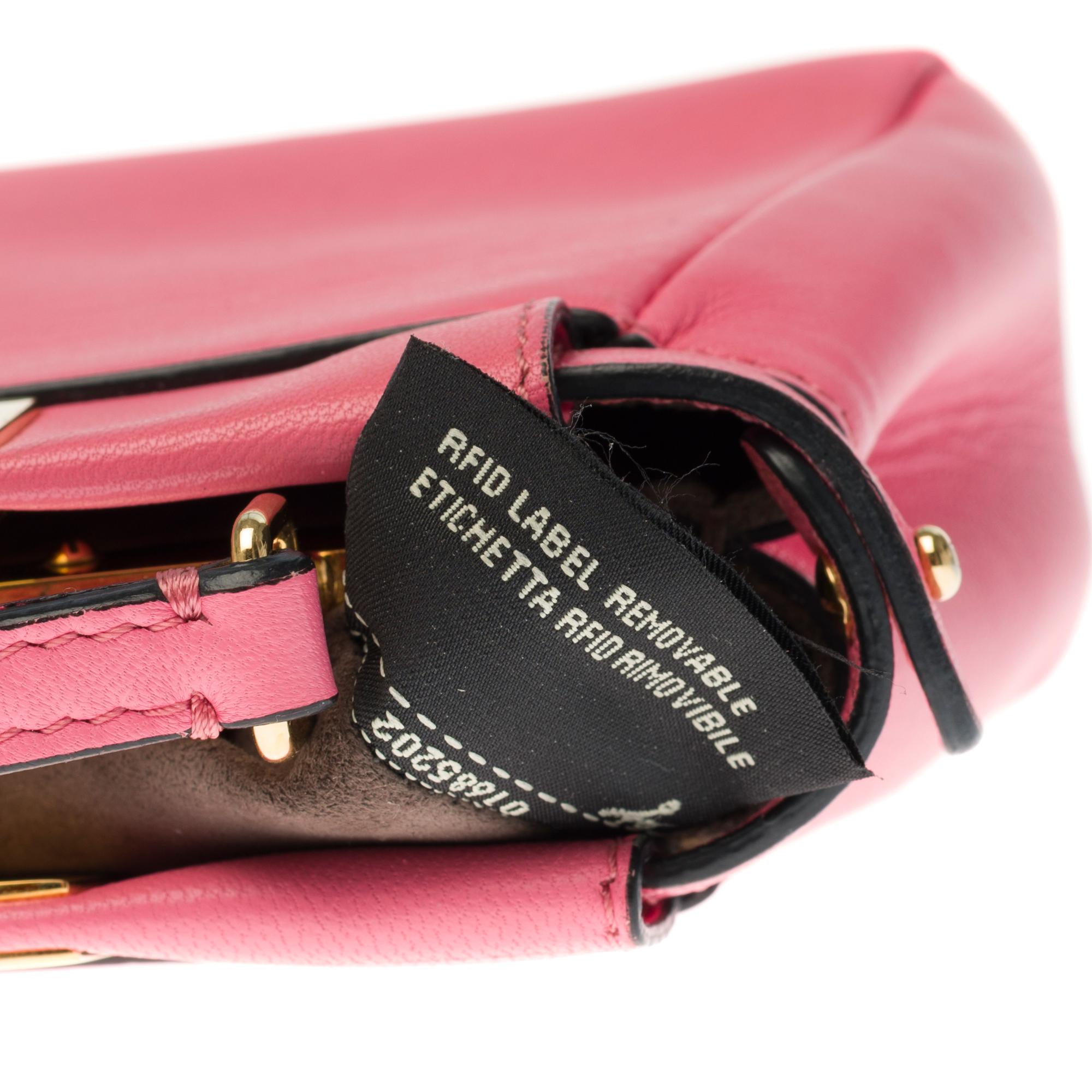 Amazing Fendi Micro Peekaboo shoulder bag in pink leather and gold hardware  1