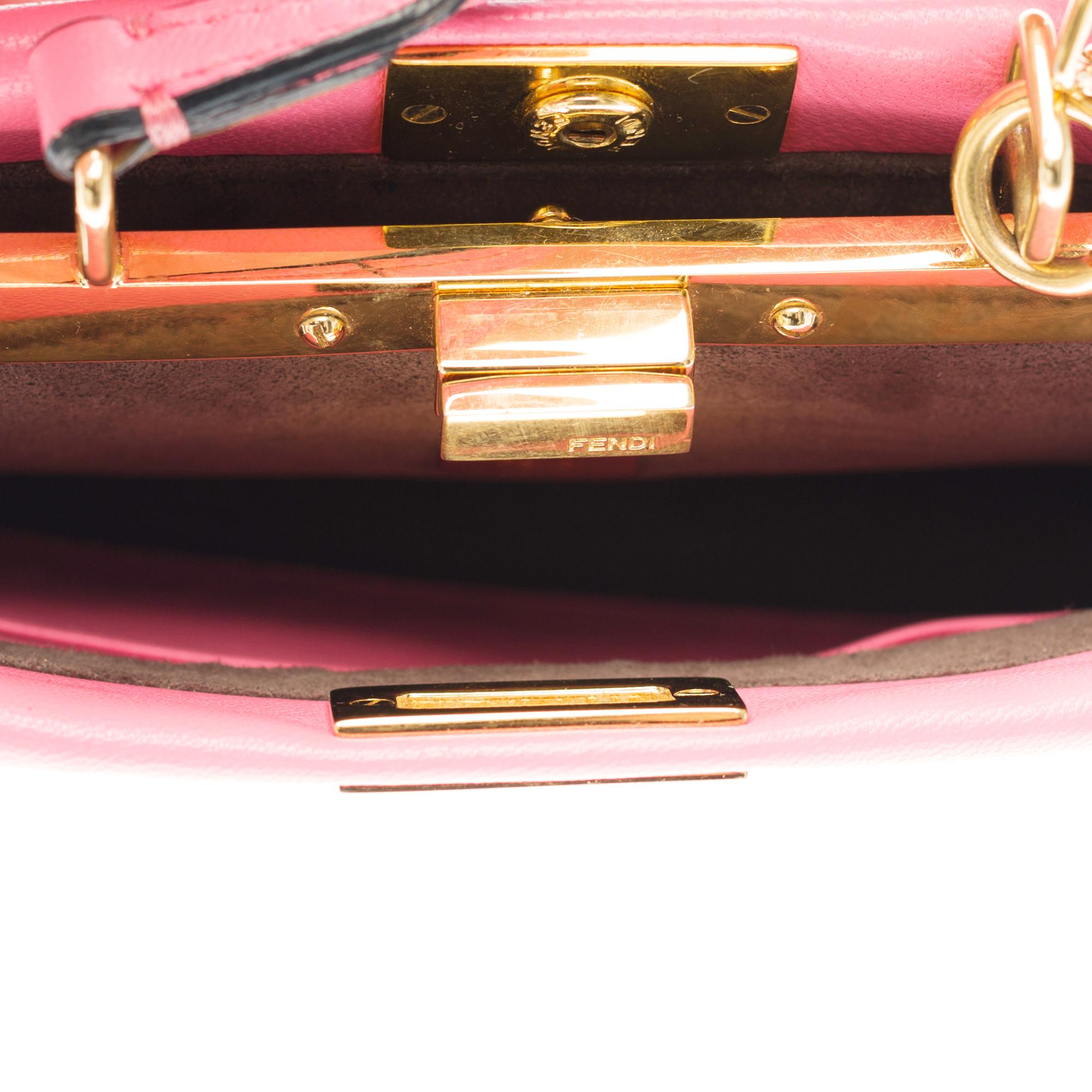Amazing Fendi Micro Peekaboo shoulder bag in pink leather and gold hardware  2