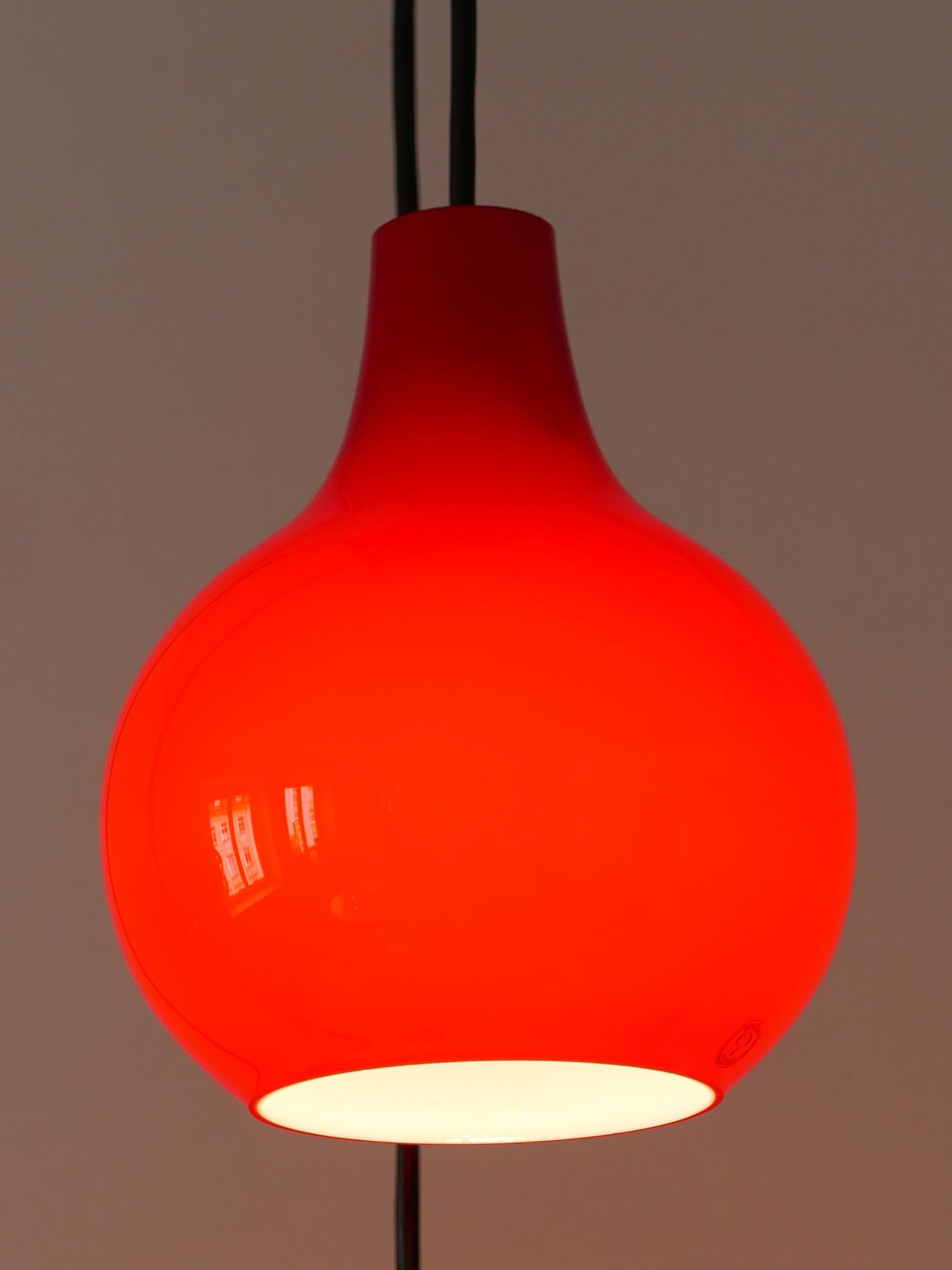 Étonnante lampe à suspension en cascade à quatre flammes de Peill & Putzler Allemagne, années 1970 en vente 9