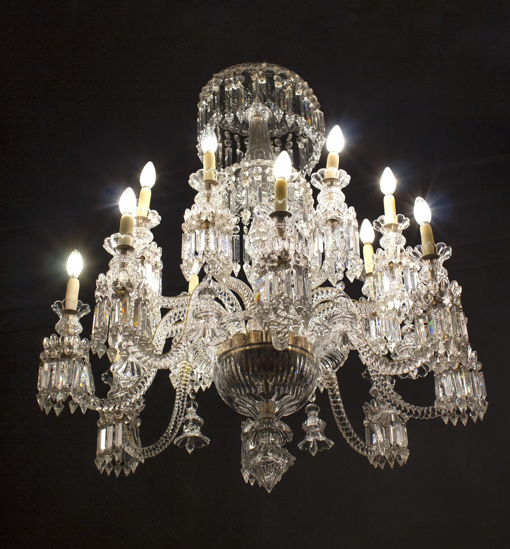 Amazing French Crystal Chandelier, 1940 In Excellent Condition For Sale In Rome, IT
