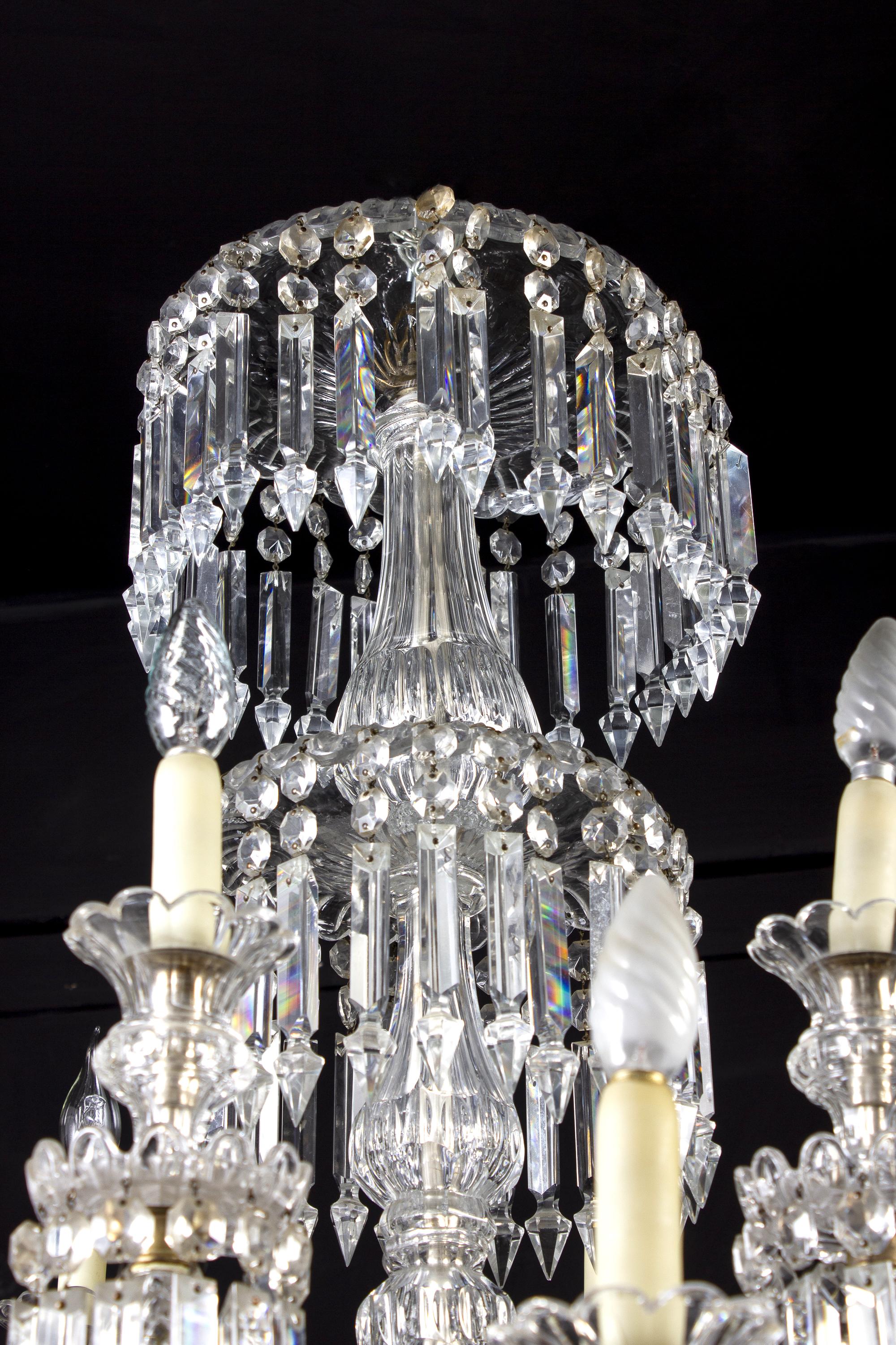 Amazing French Crystal Chandelier, 1940 For Sale 2