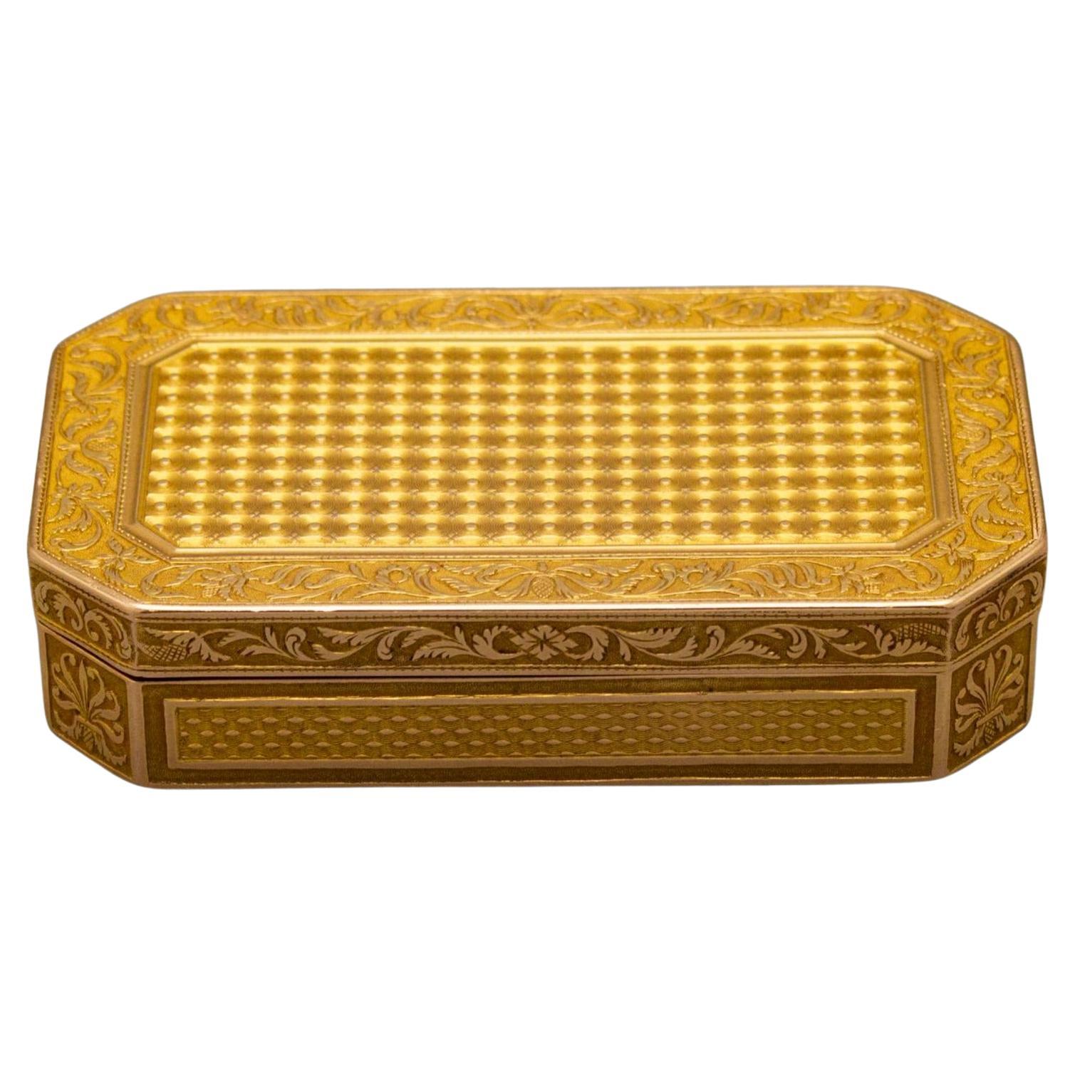 Amazing French Gold "Tabatiere" 18 Ct Gold Snuff Box, Paris 1800, Early 19th C