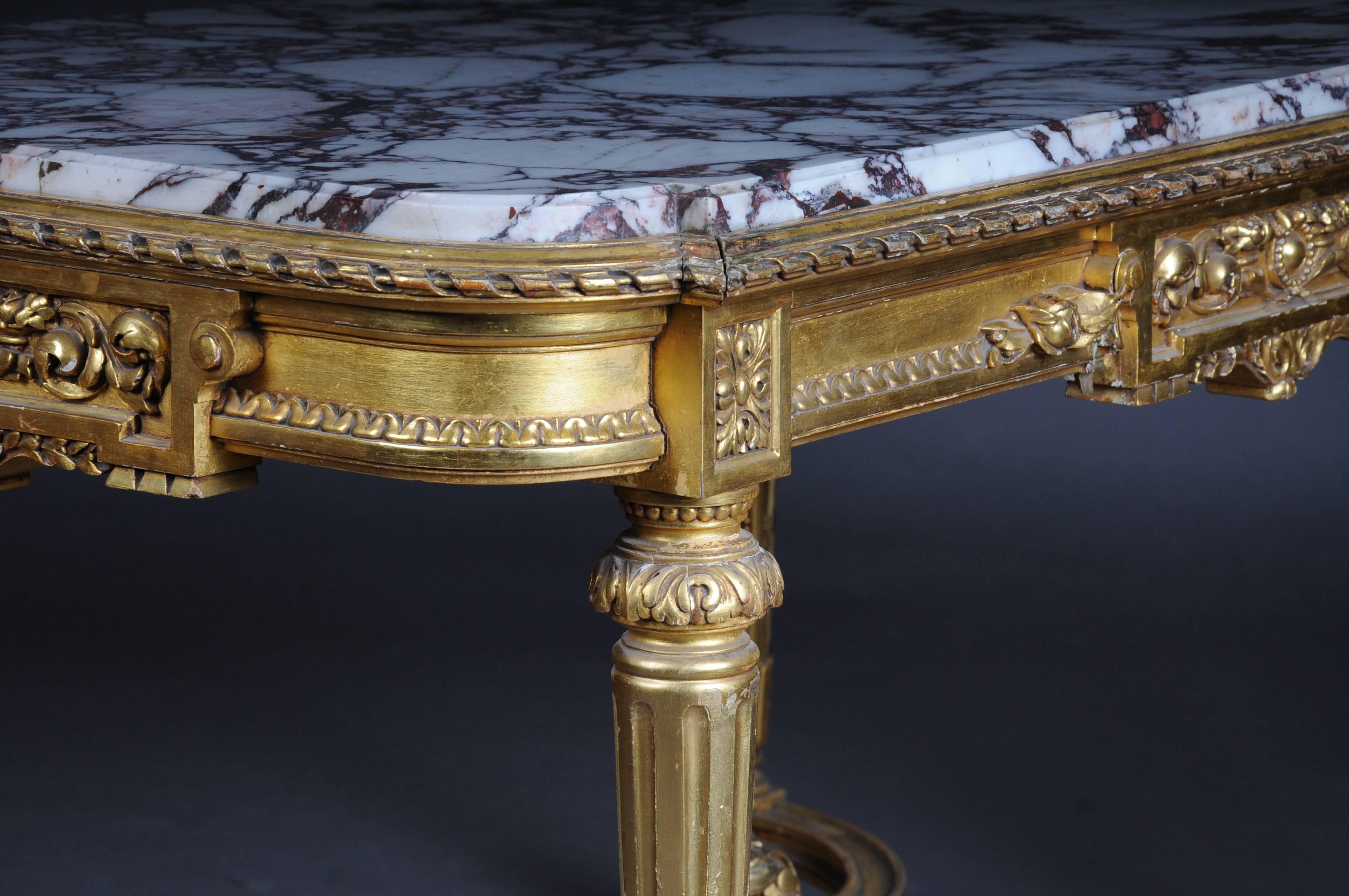 Chêne Incroyable table de salon française Louis XVI dorée, vers 1910 en vente