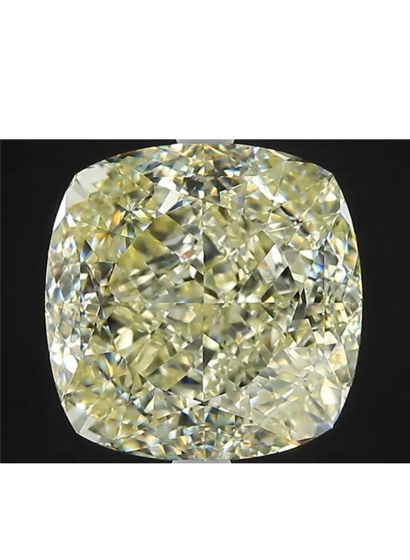 Amazing GIA certified of 6.95 carats of fancy yellow diamond In New Condition For Sale In Massafra, IT