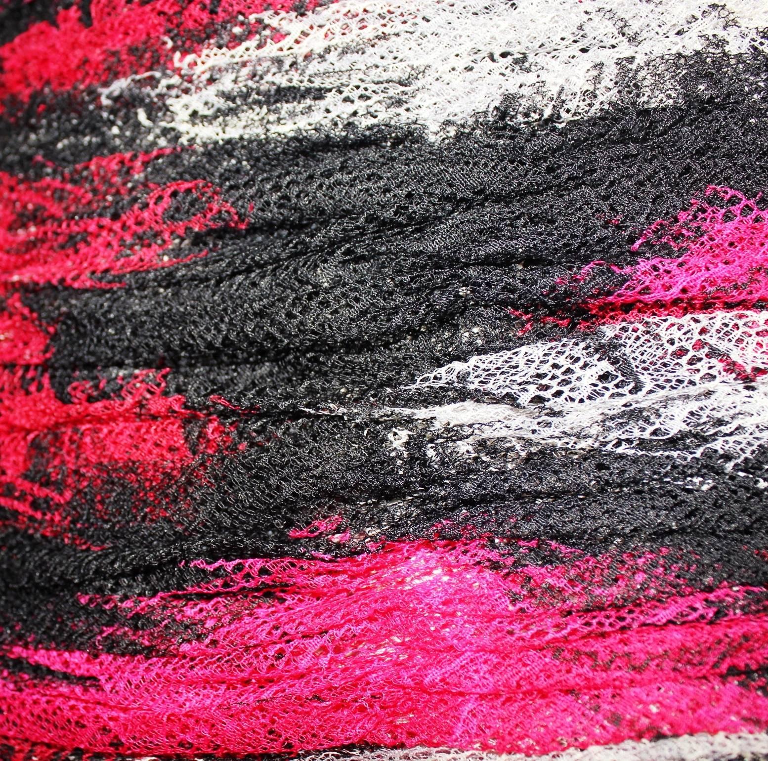 Gianni Versace Couture - Robe longue de soirée en maille imprimée plumes, automne-hiver 2001 Bon état - En vente à Switzerland, CH