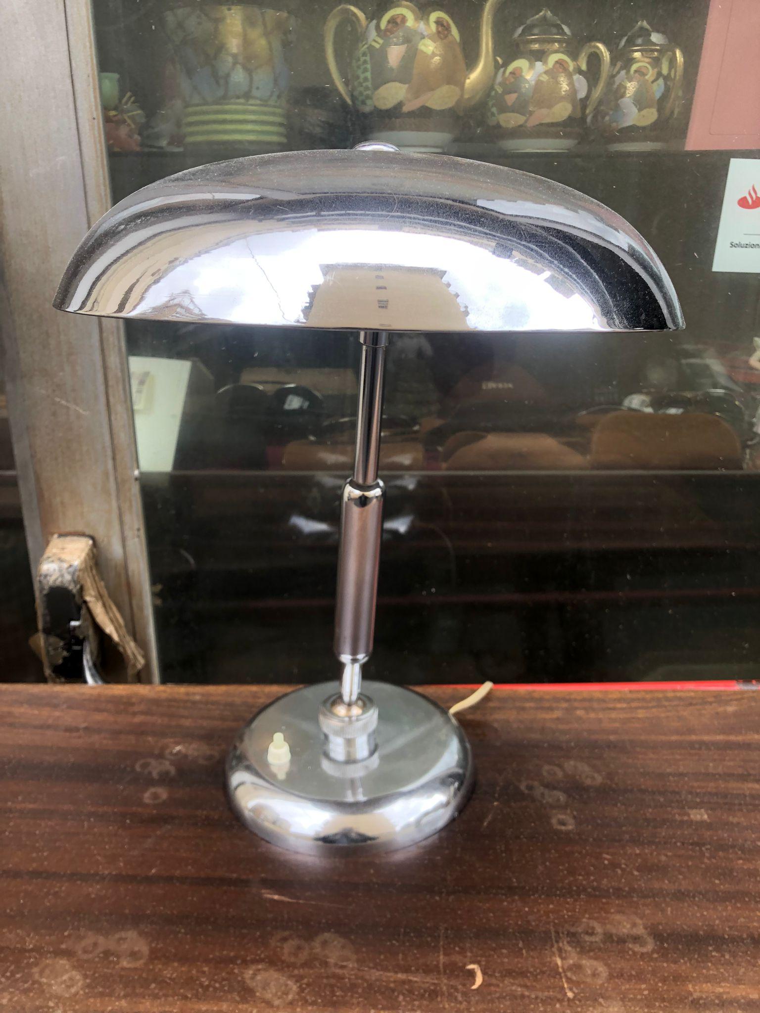 Amazing Giovanni Michelucci Mid-Century Modern Chrome Table Lamp In Good Condition For Sale In Catania, IT