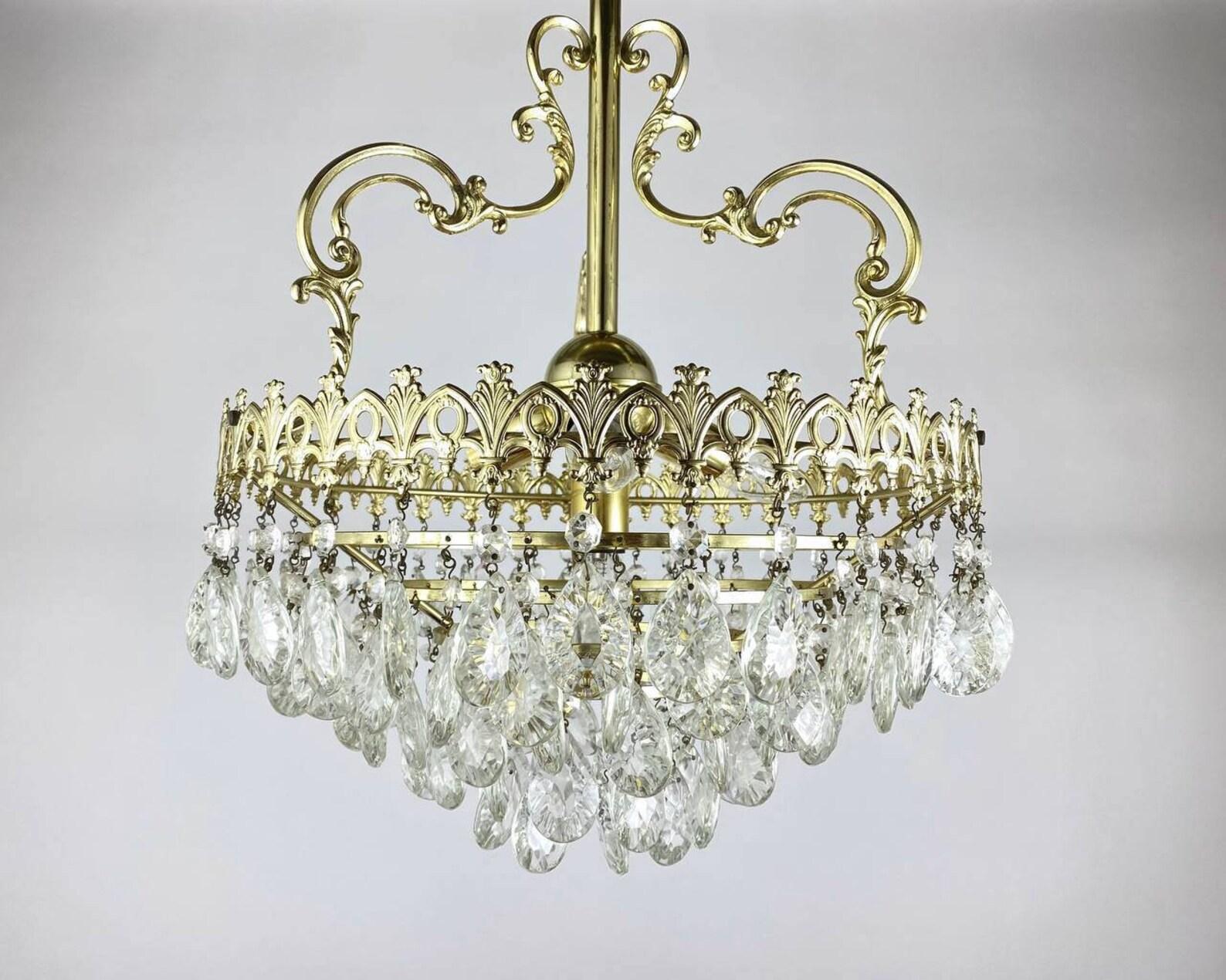 Mid-Century Modern Amazing Glass and Gilt Brass Chandelier For Sale