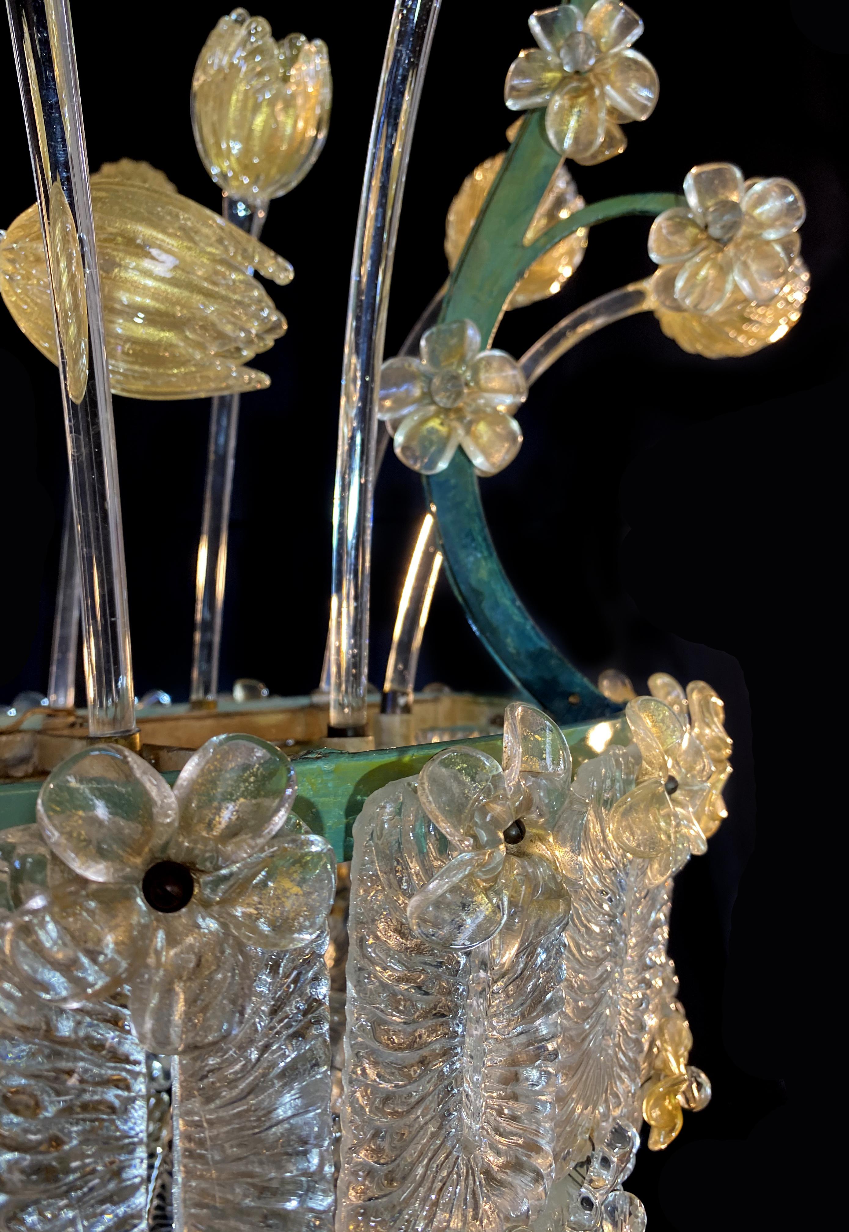 Amazing Glass Flower Chandelier with Gold Inclusions, Murano, 1950s For Sale 3