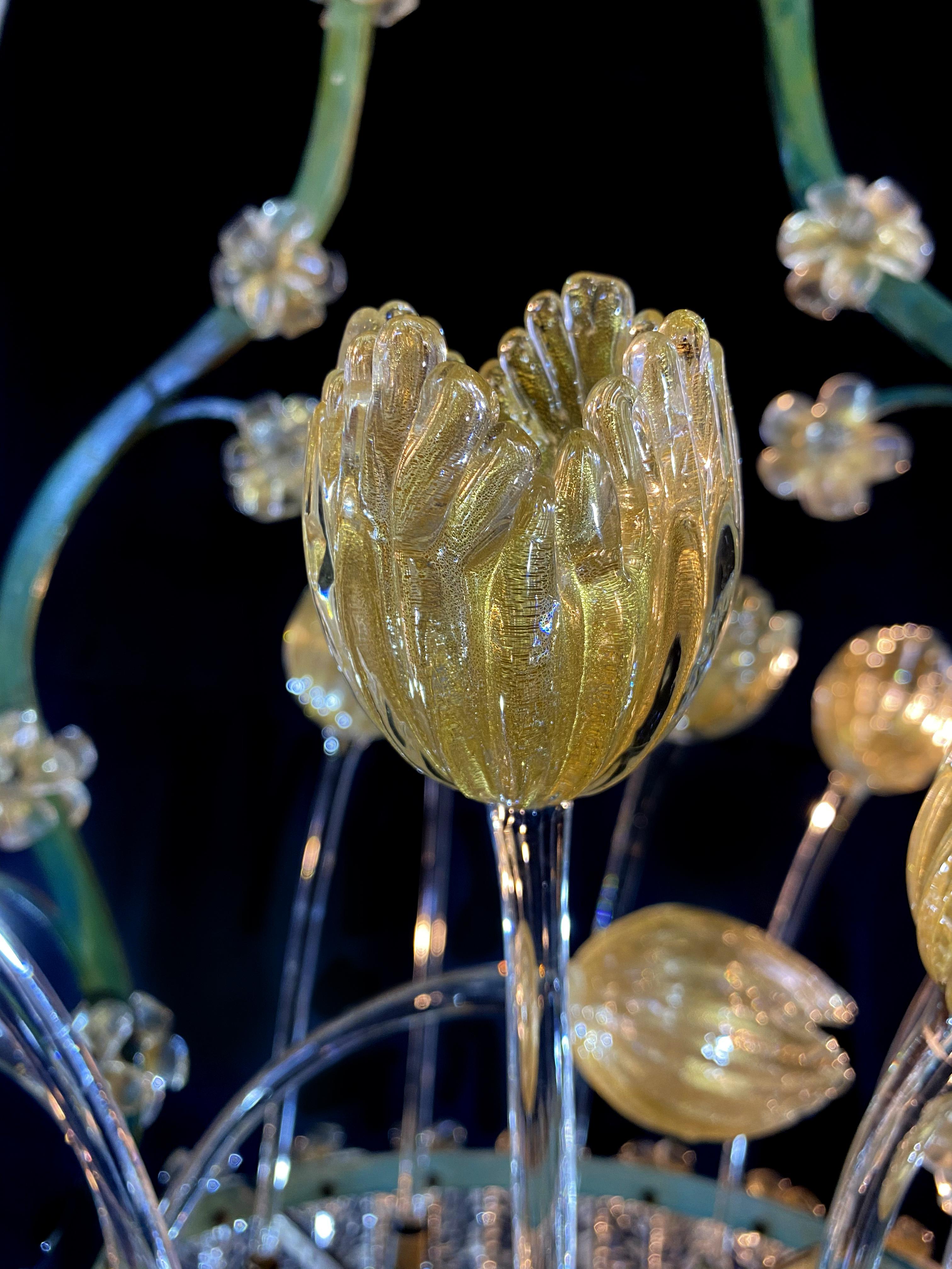 Amazing Glass Flower Chandelier with Gold Inclusions, Murano, 1950s For Sale 6