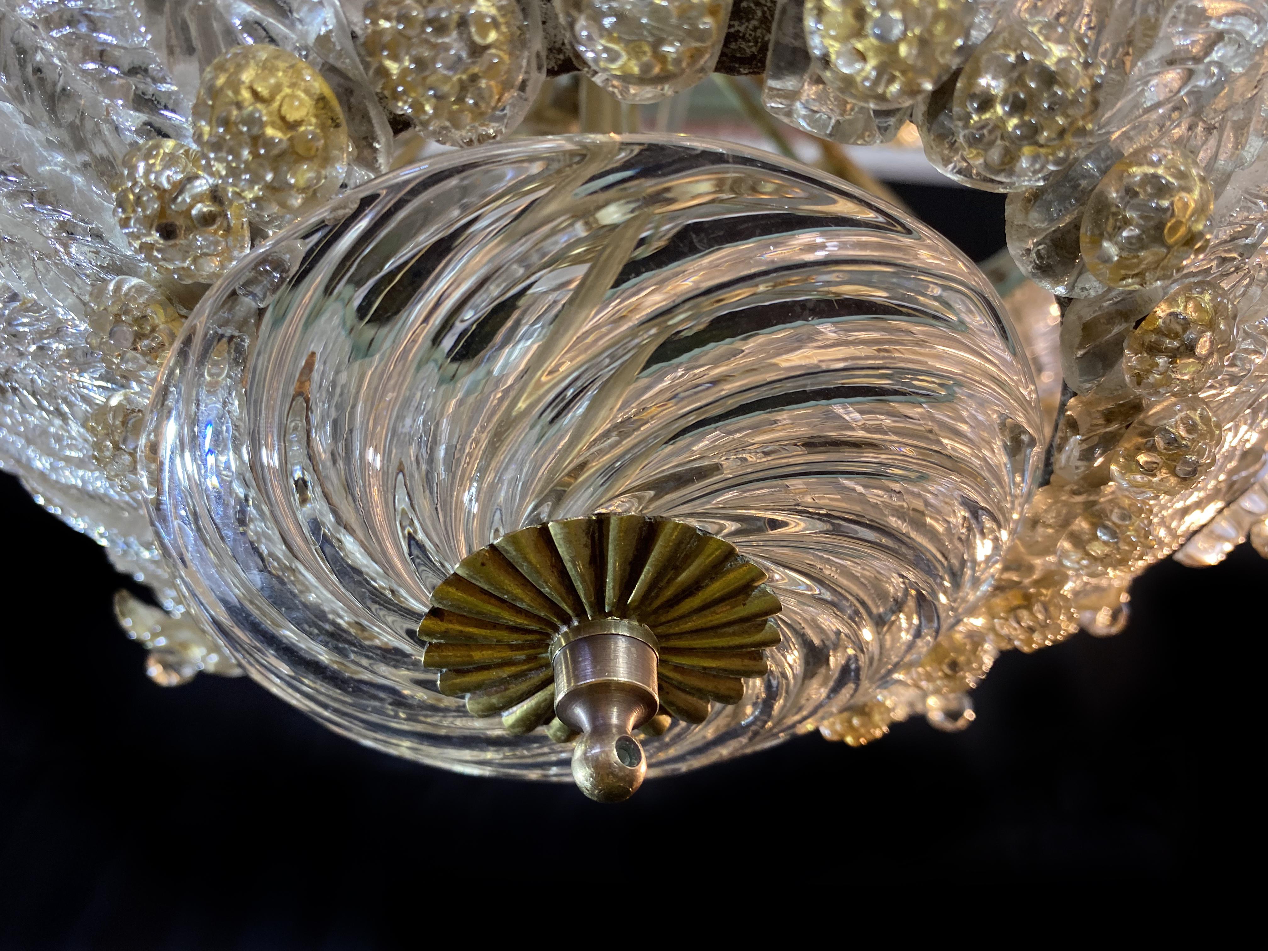 Amazing Glass Flower Chandelier with Gold Inclusions, Murano, 1950s In Good Condition For Sale In Budapest, HU