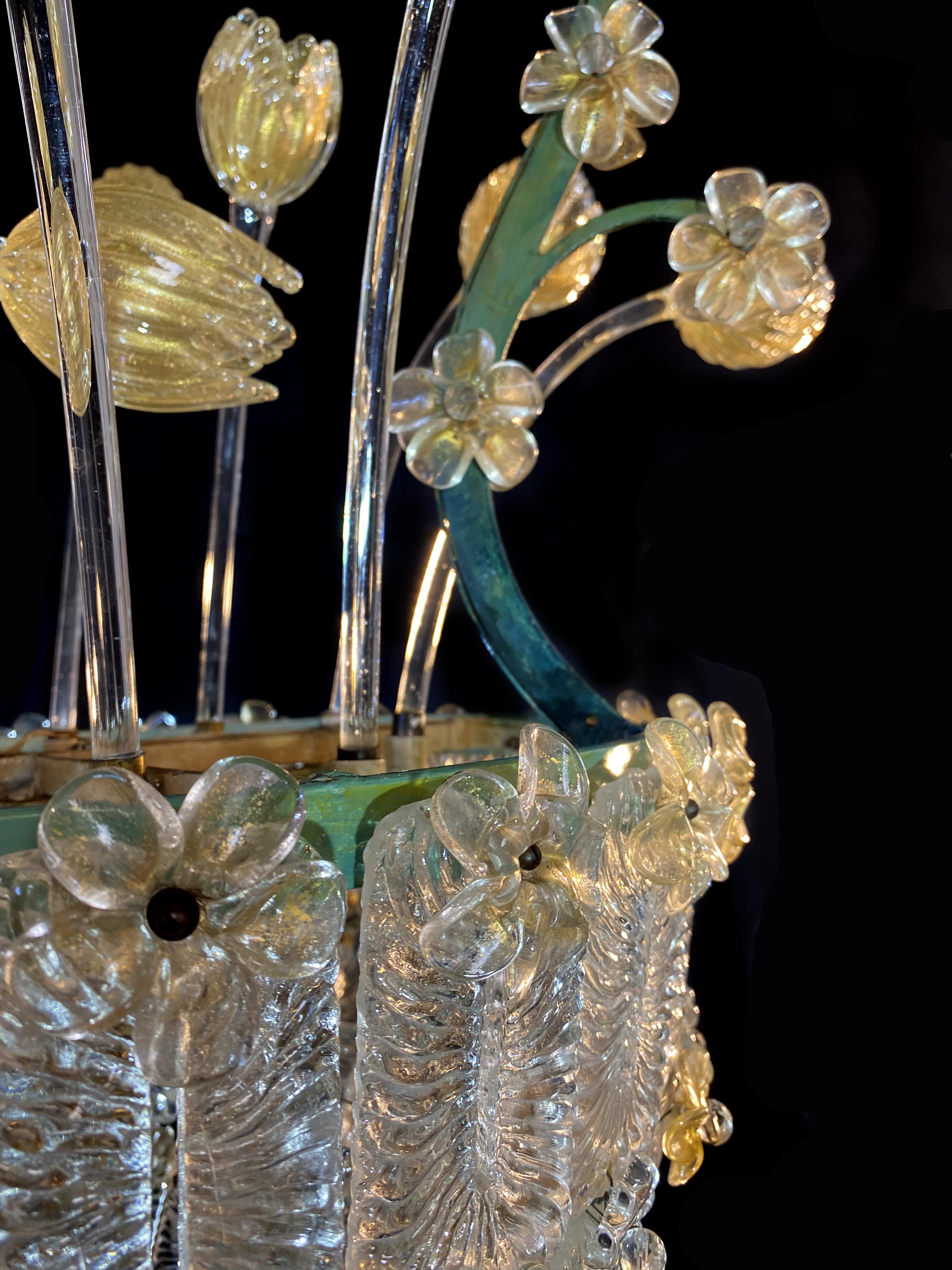 Amazing Glass Flower Chandelier with Gold Inclusions, Murano, 1950s For Sale 1