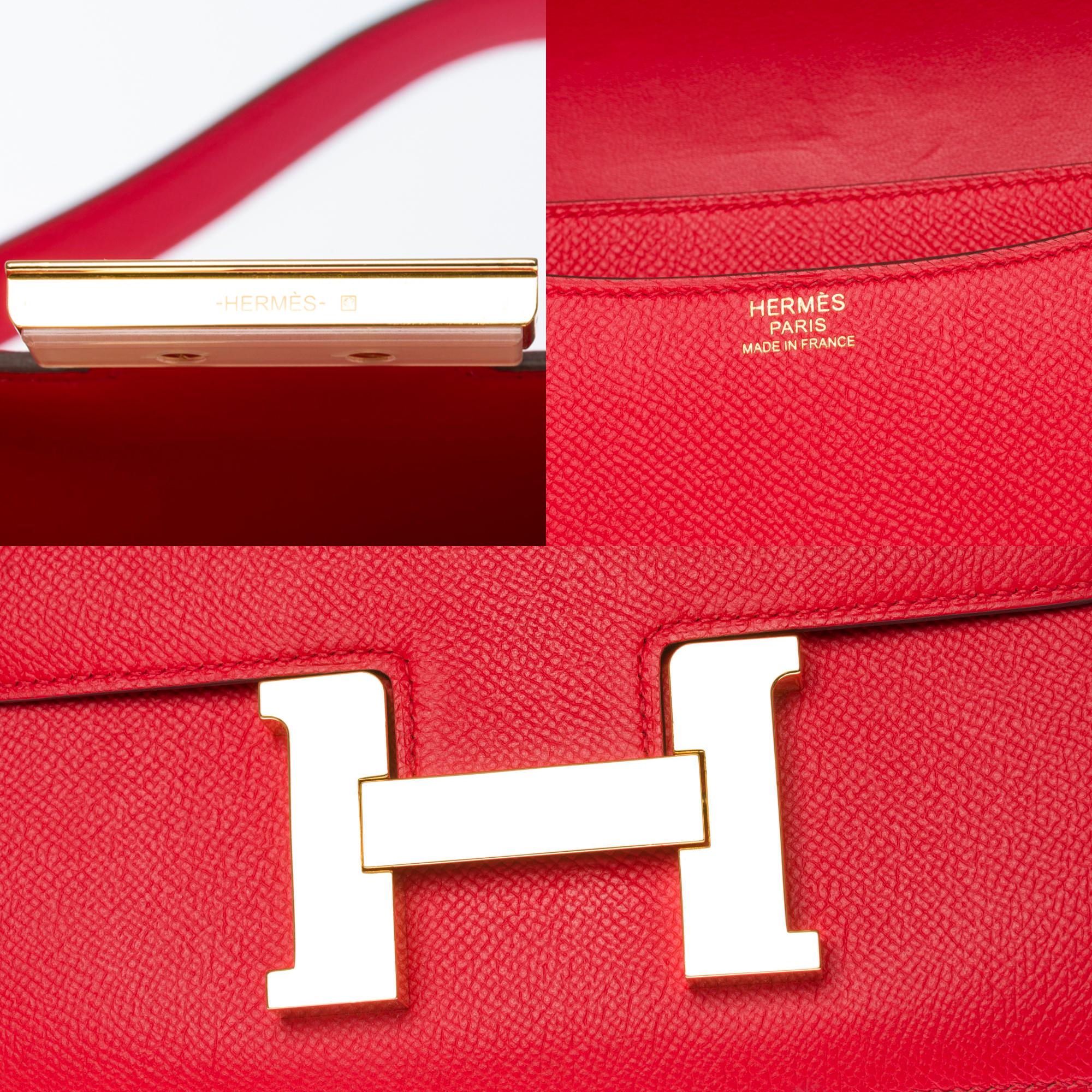 Amazing Hermes Constance 24 shoulder bag in Rouge de Coeur epsom leather, GHW In Excellent Condition In Paris, IDF