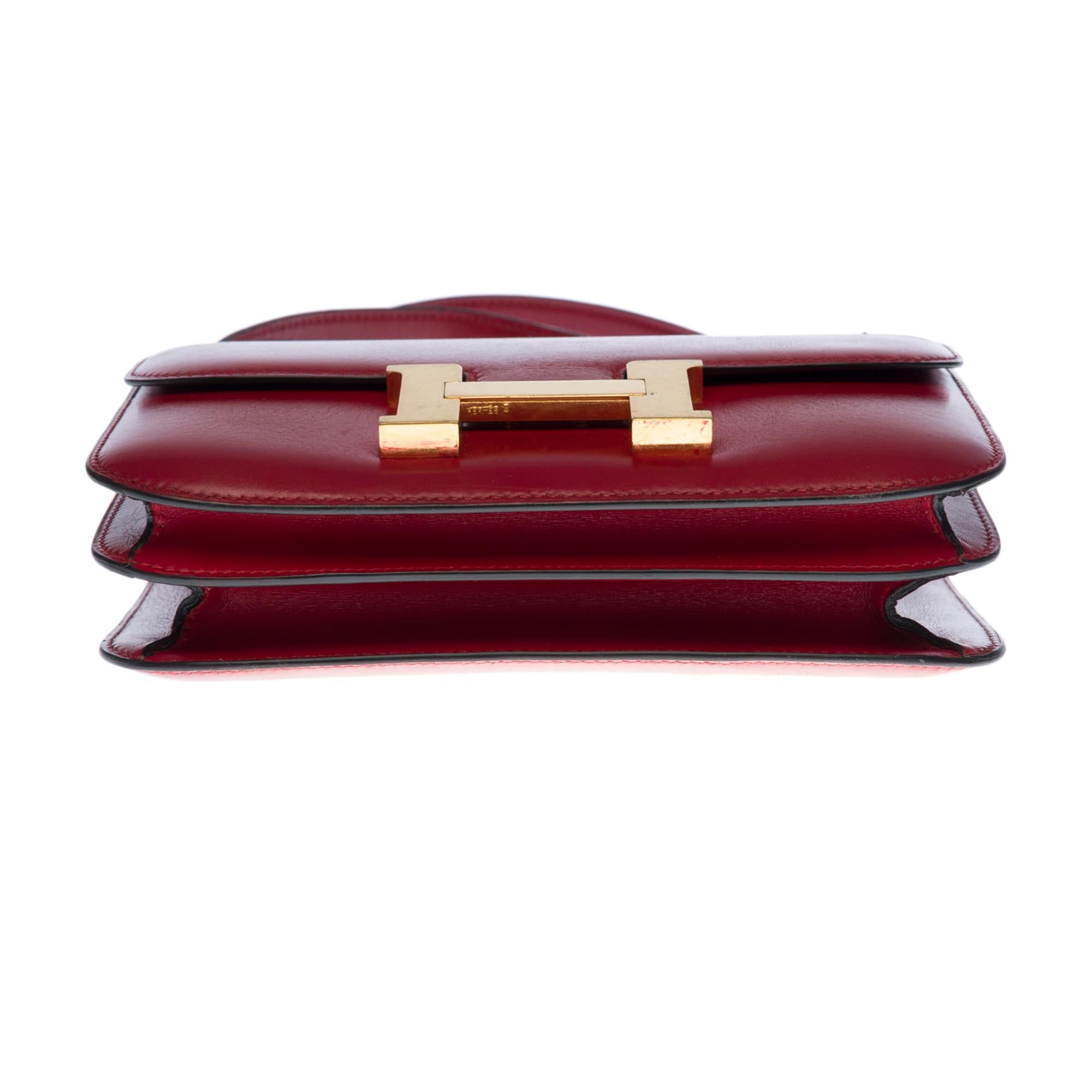 Women's Amazing Hermes Constance Mini 18 shoulder bag in burgundy calf box leather, GHW