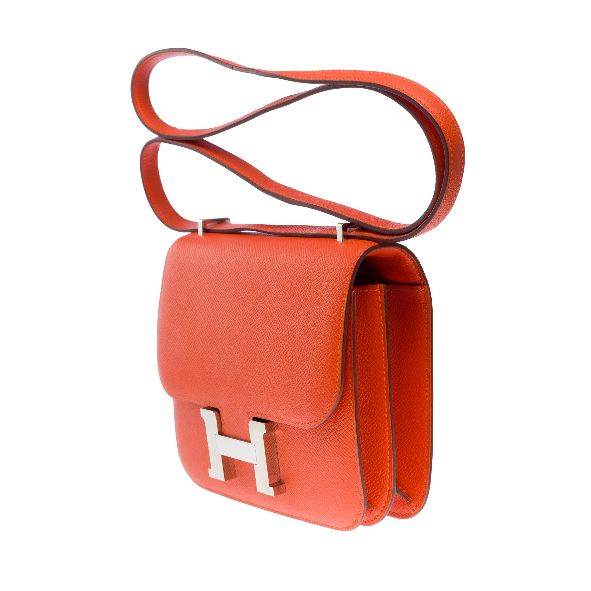 Amazing Hermes Constance Mini 18 shoulder bag in Orange Feu Epsom leather, SHW For Sale 1