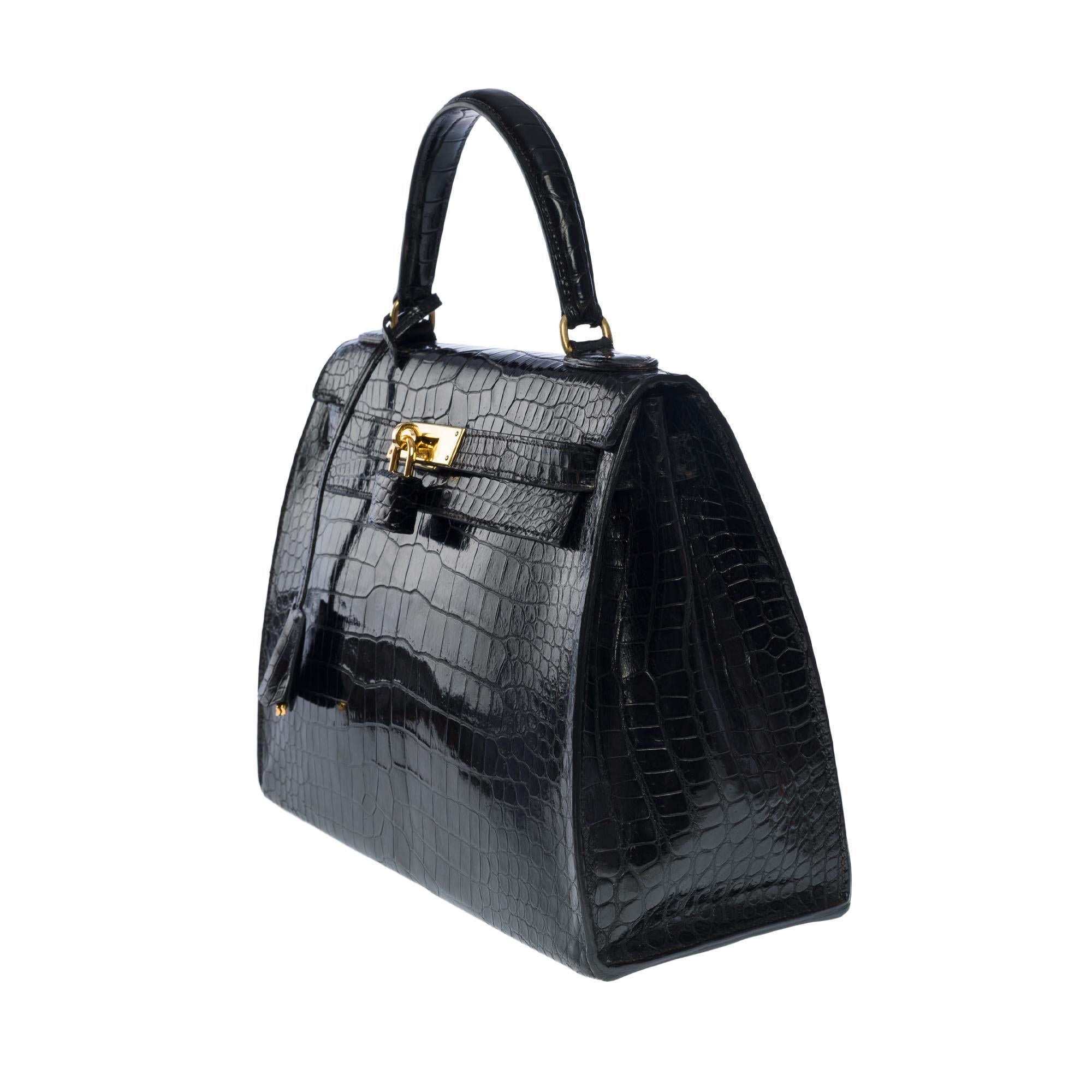 Amazing Hermes Kelly 28 sellier handbag strap in black Crocodile Porosus, GHW In Good Condition In Paris, IDF