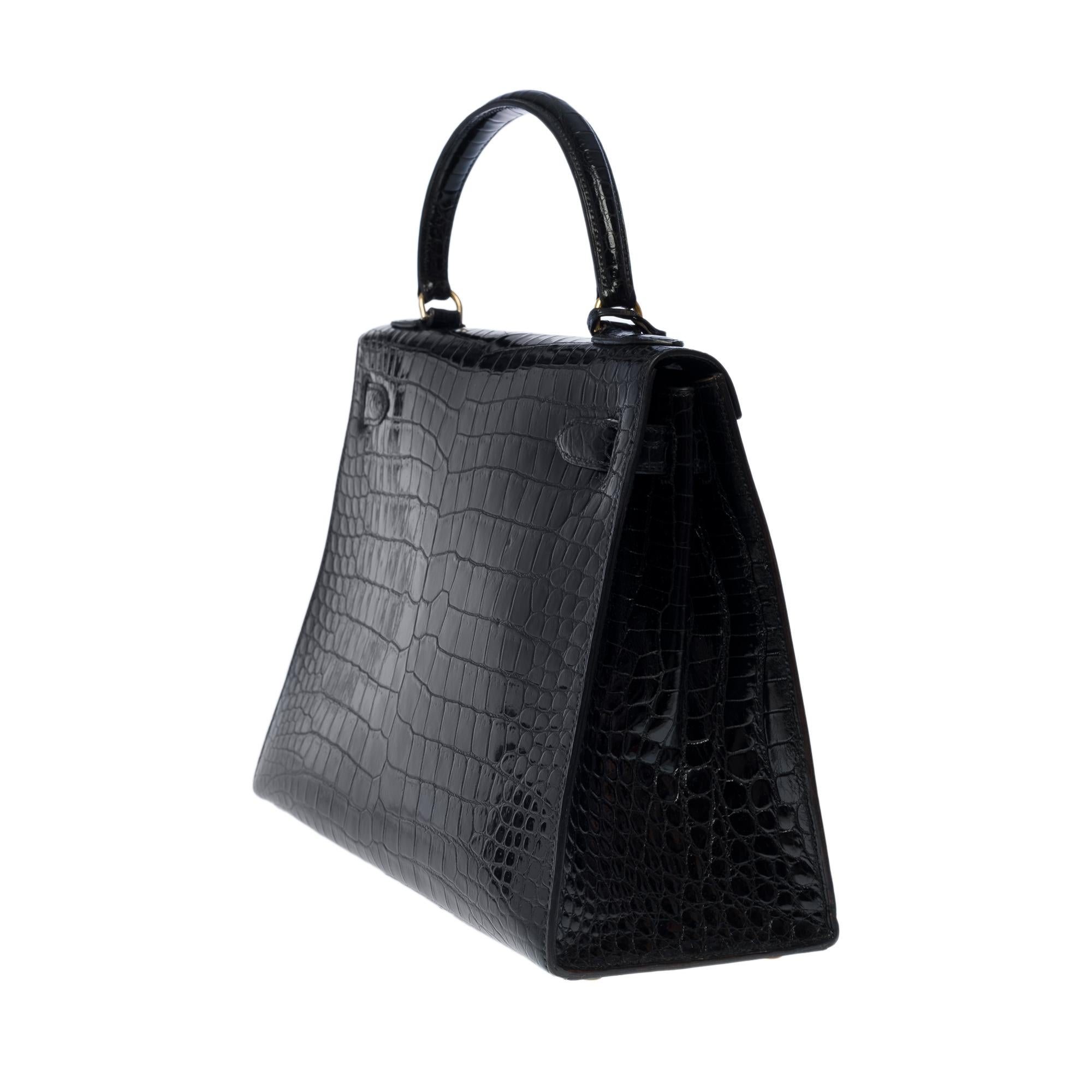 Women's Amazing Hermes Kelly 28 sellier handbag strap in black Crocodile Porosus, GHW