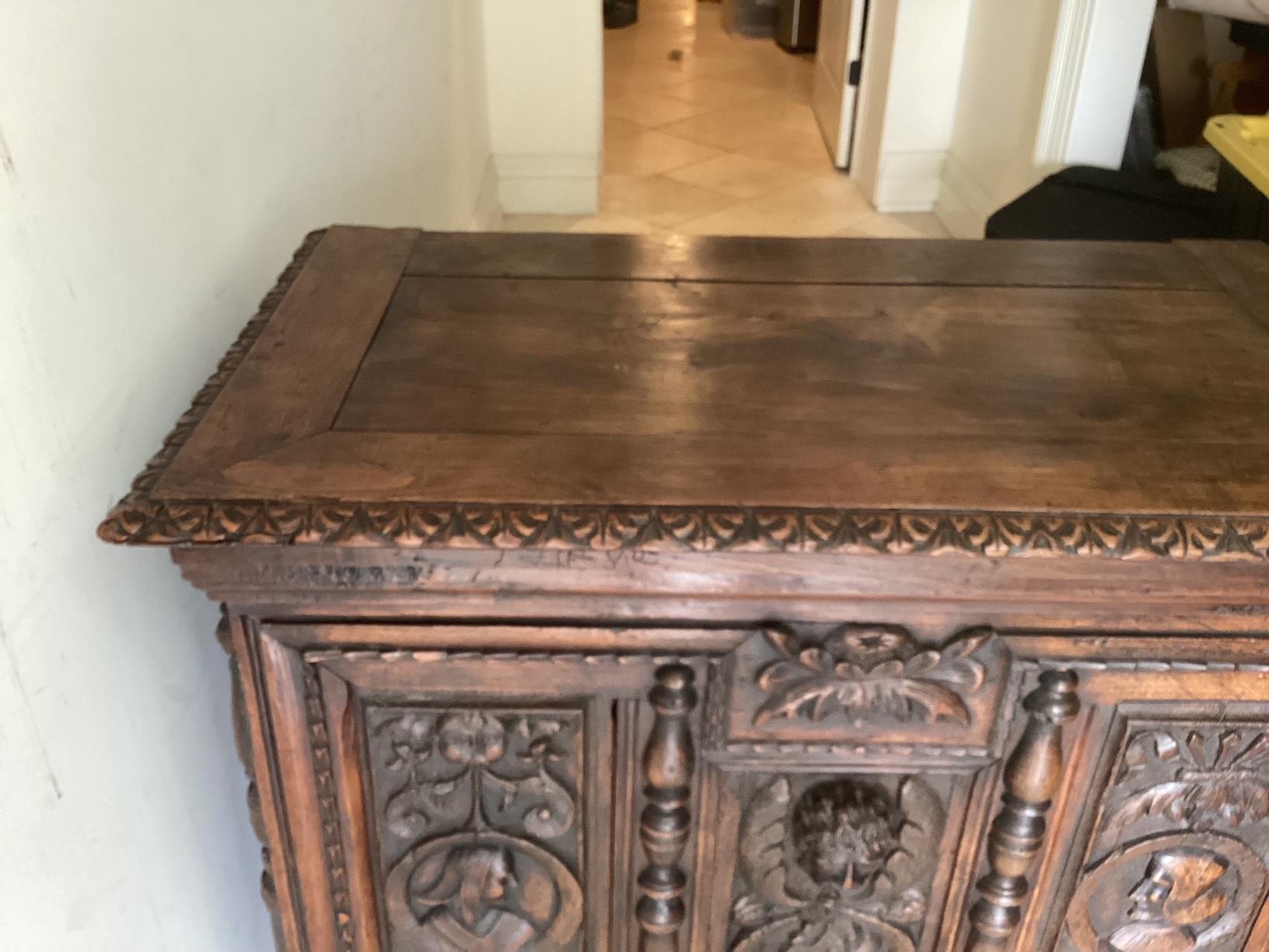 Amazing Highly Carved 19th Century French Trunk For Sale 3