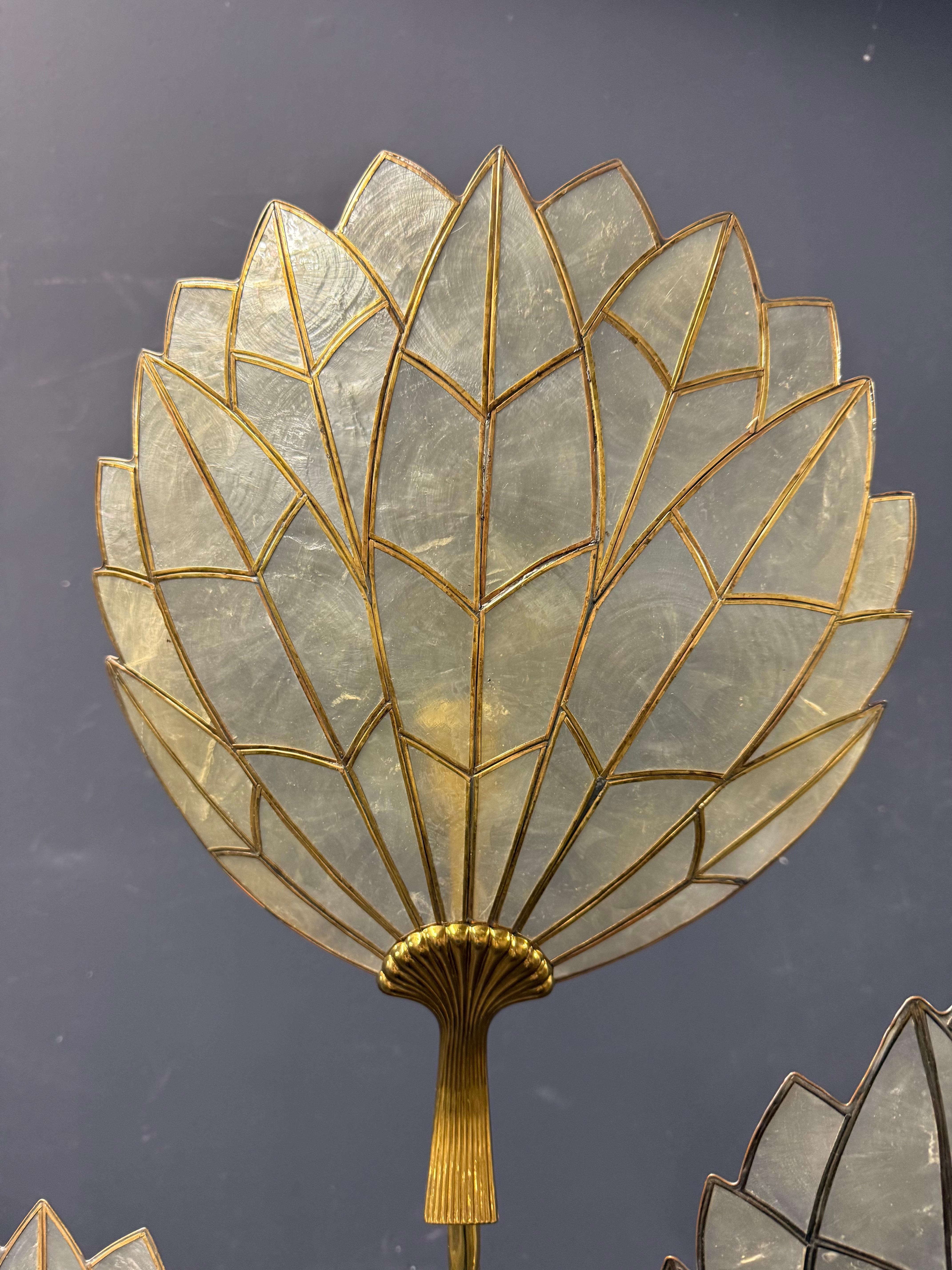 Etonnant lampadaire et cône mural de style régence hollywoodienne attribué à la Maison Baguès en vente 9