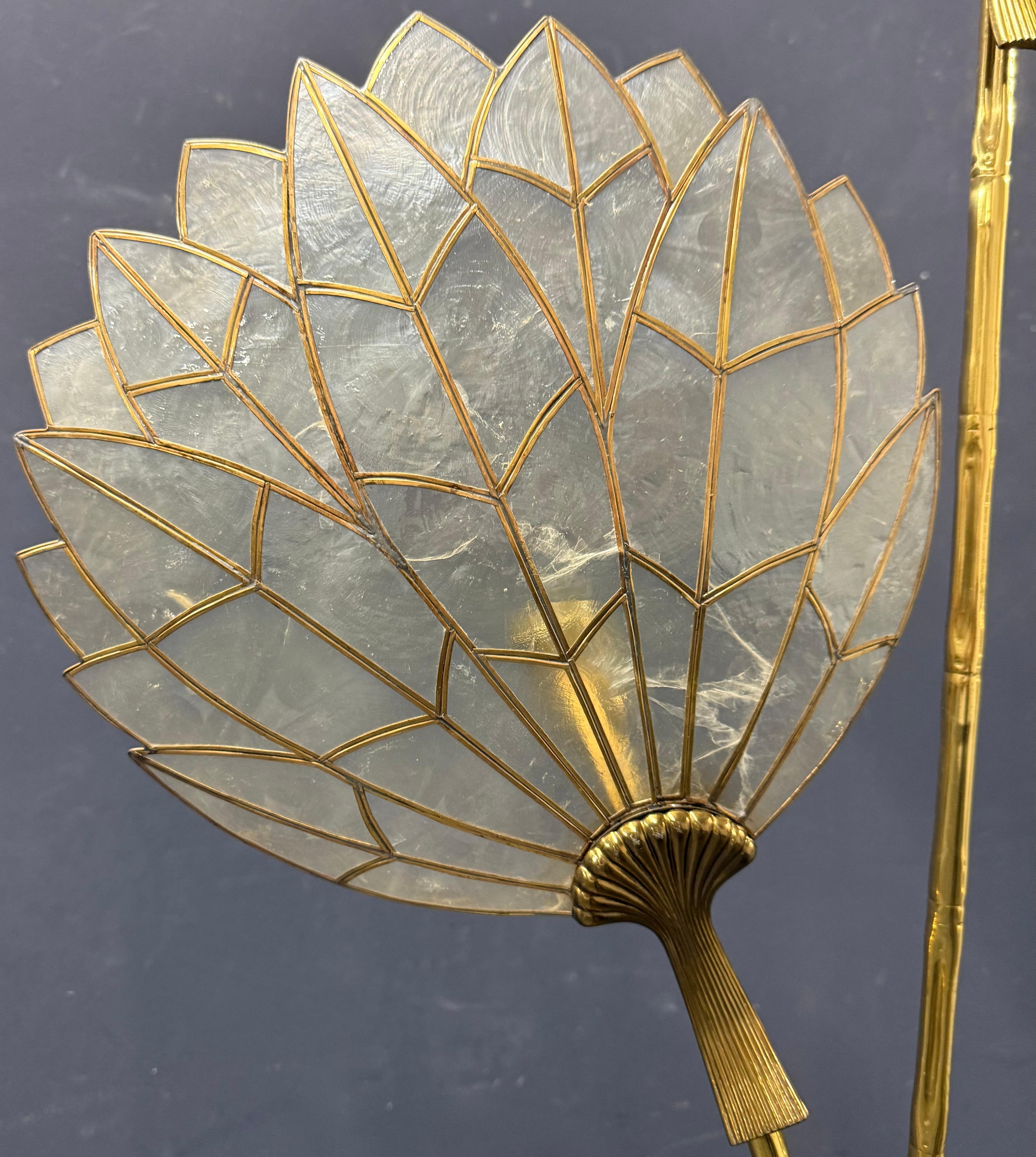 Etonnant lampadaire et cône mural de style régence hollywoodienne attribué à la Maison Baguès en vente 10