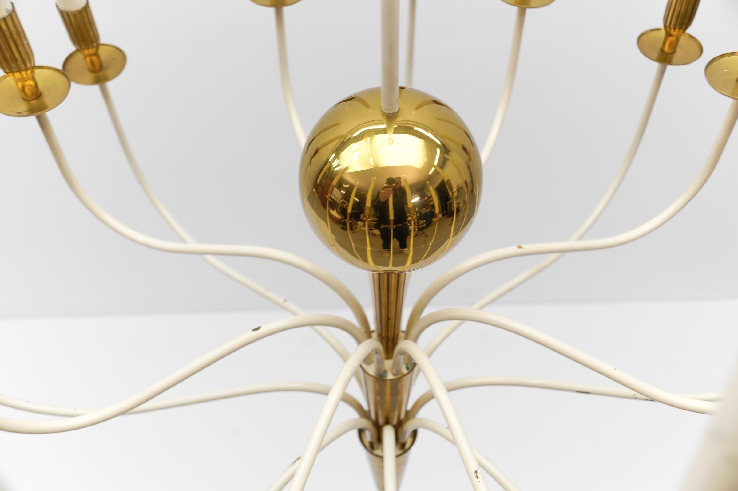 Incredibile lampadario enorme di Vereinigte Werkstätten München, Germania anni '50 in vendita 7