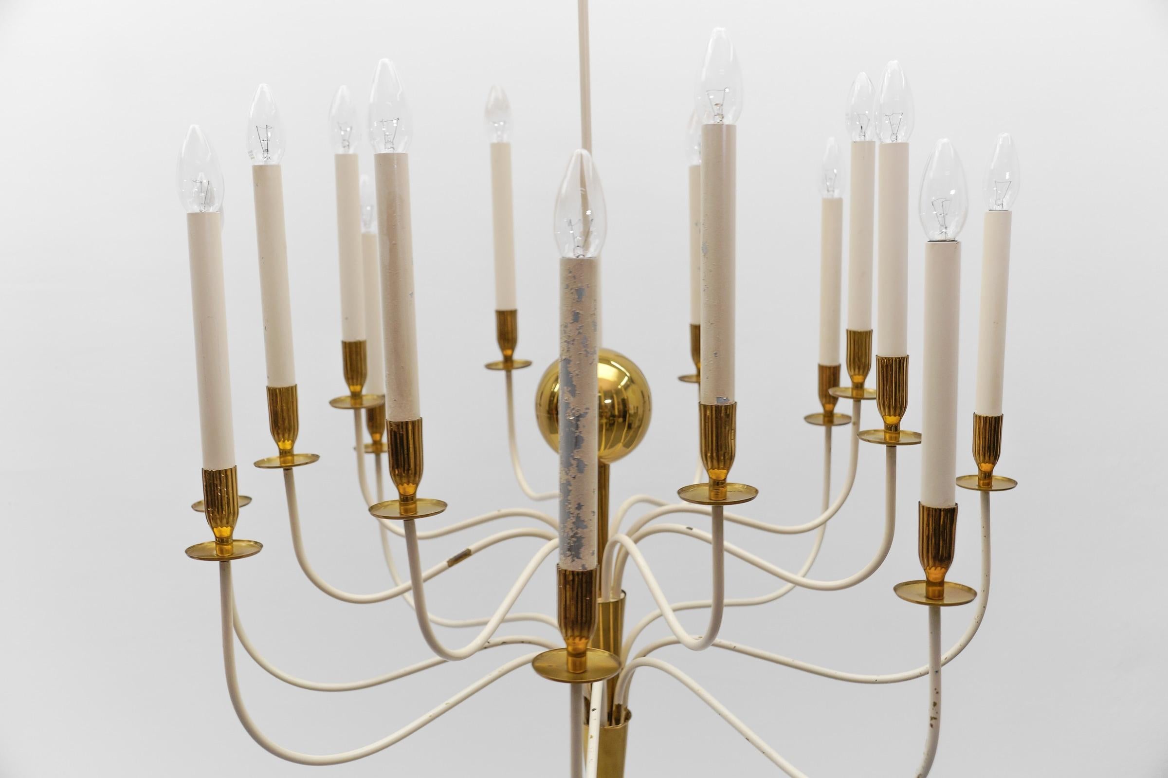 Incredibile lampadario enorme di Vereinigte Werkstätten München, Germania anni '50 in vendita 2