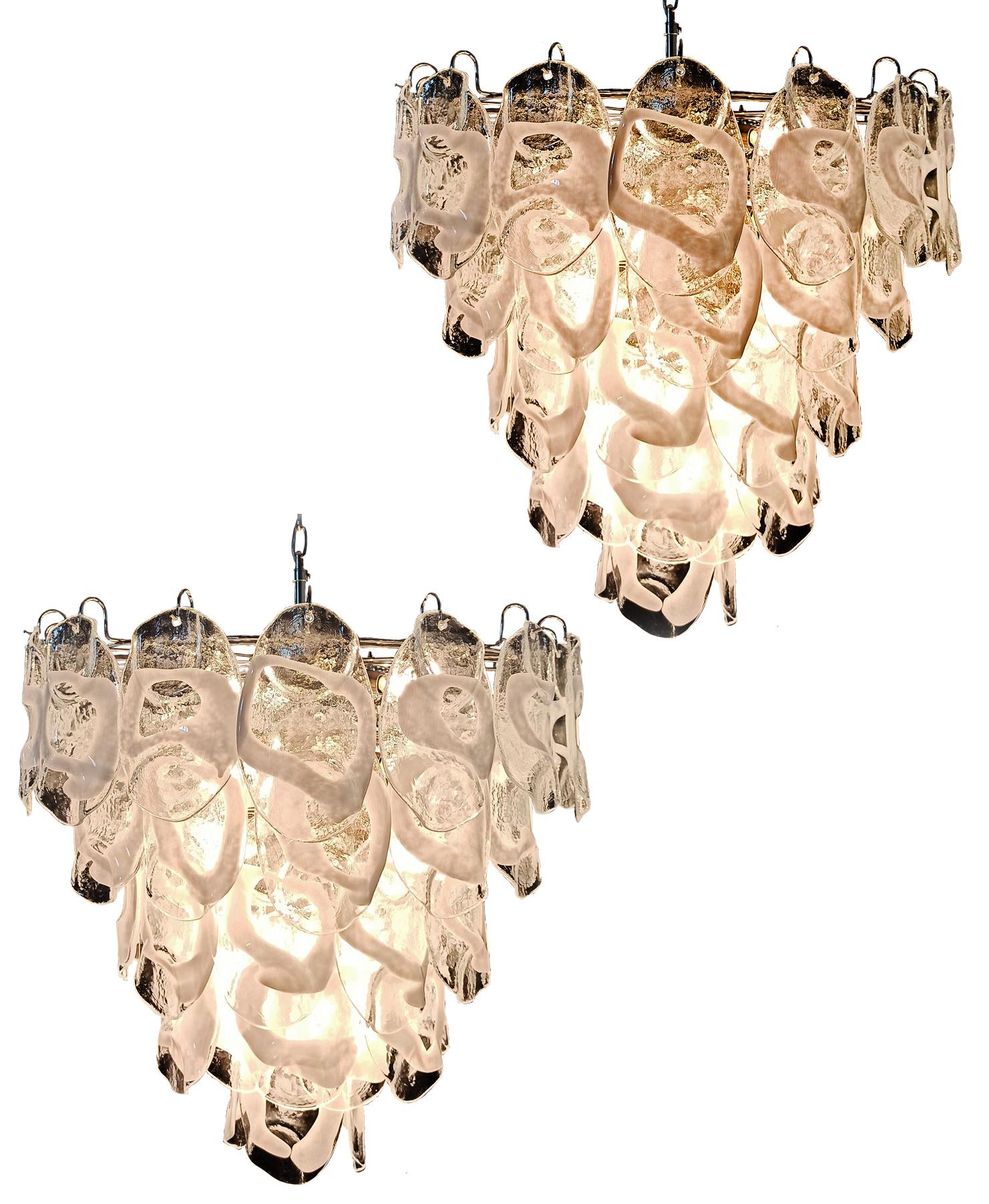 Amazing Huge Vintage Italian Murano chandelier lamp by Vistosi - 57 glasses For Sale 11