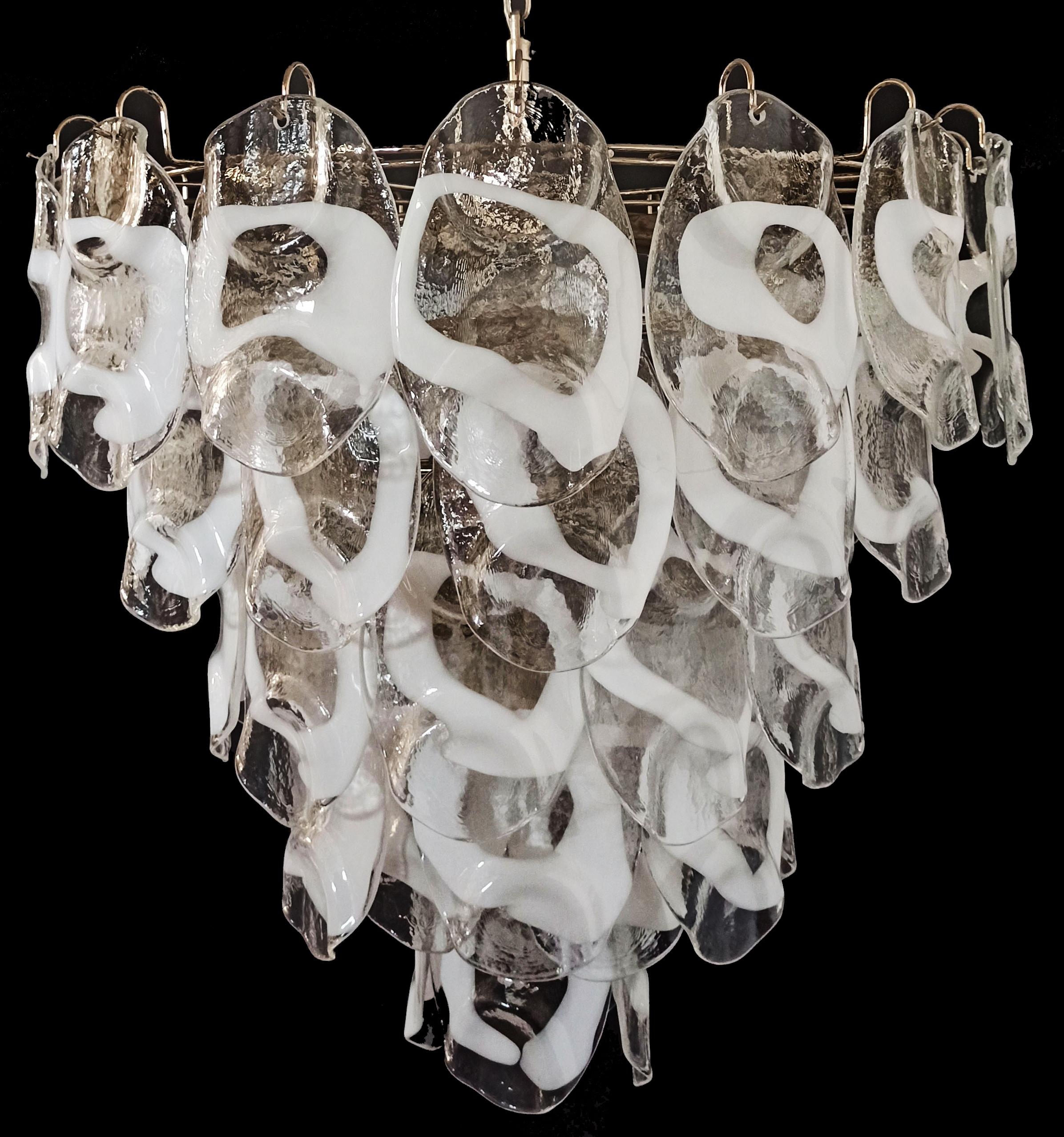 Mid-Century Modern Amazing Huge Vintage Italian Murano chandelier lamp by Vistosi - 57 glasses For Sale
