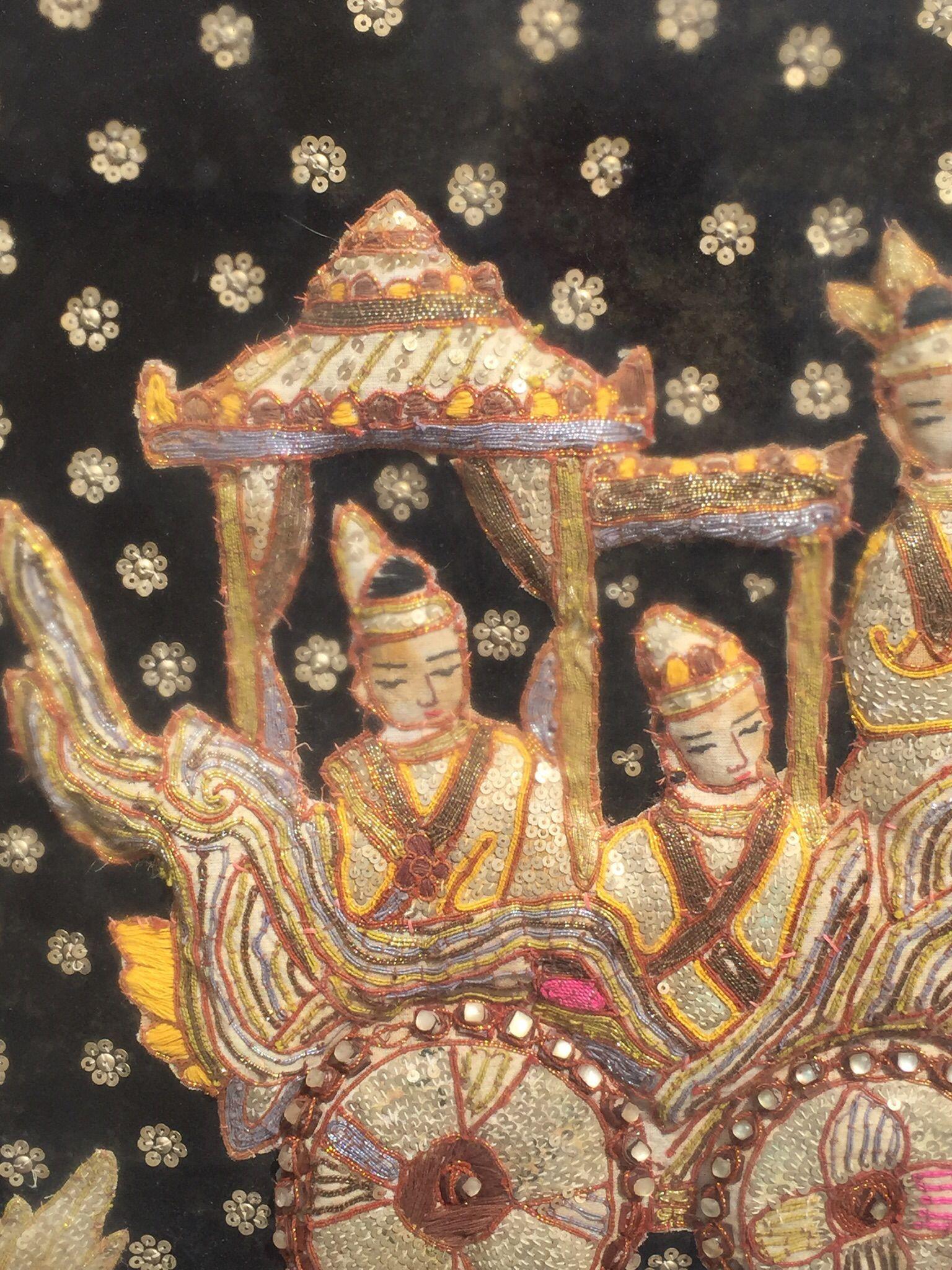 Außergewöhnlicher indischer dekorativer Kunst-Wandteppich aus Seide, Royal Family Release im Zustand „Gut“ im Angebot in Catania, IT