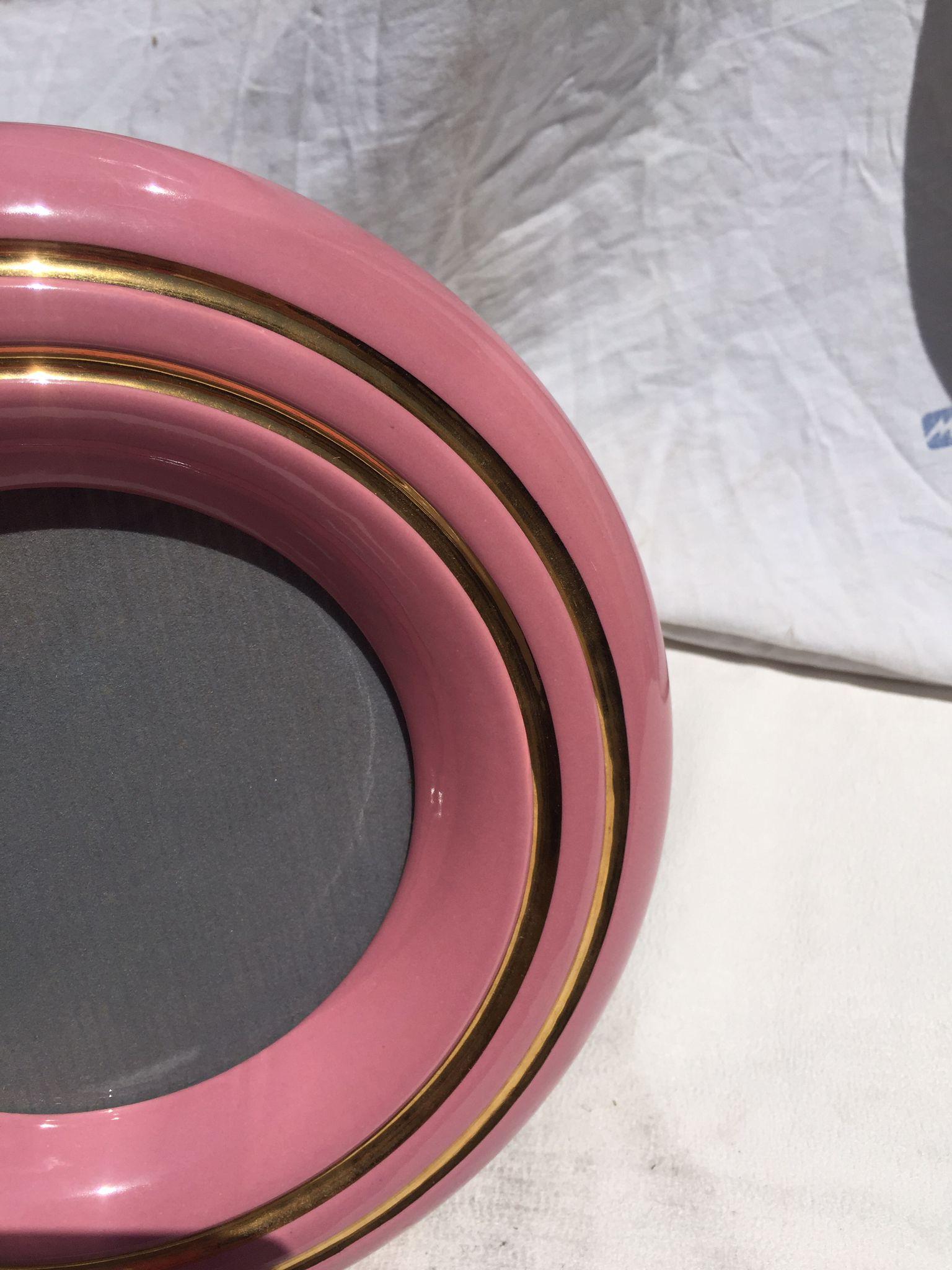 Amazing, Italian Photo Frame in Lacquered Wood in Shades of Pink, Italy 1980 For Sale 2